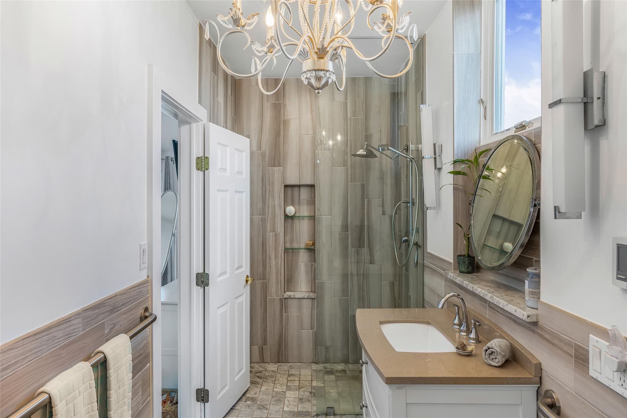 253 West Drive, Copiague, NY 11726