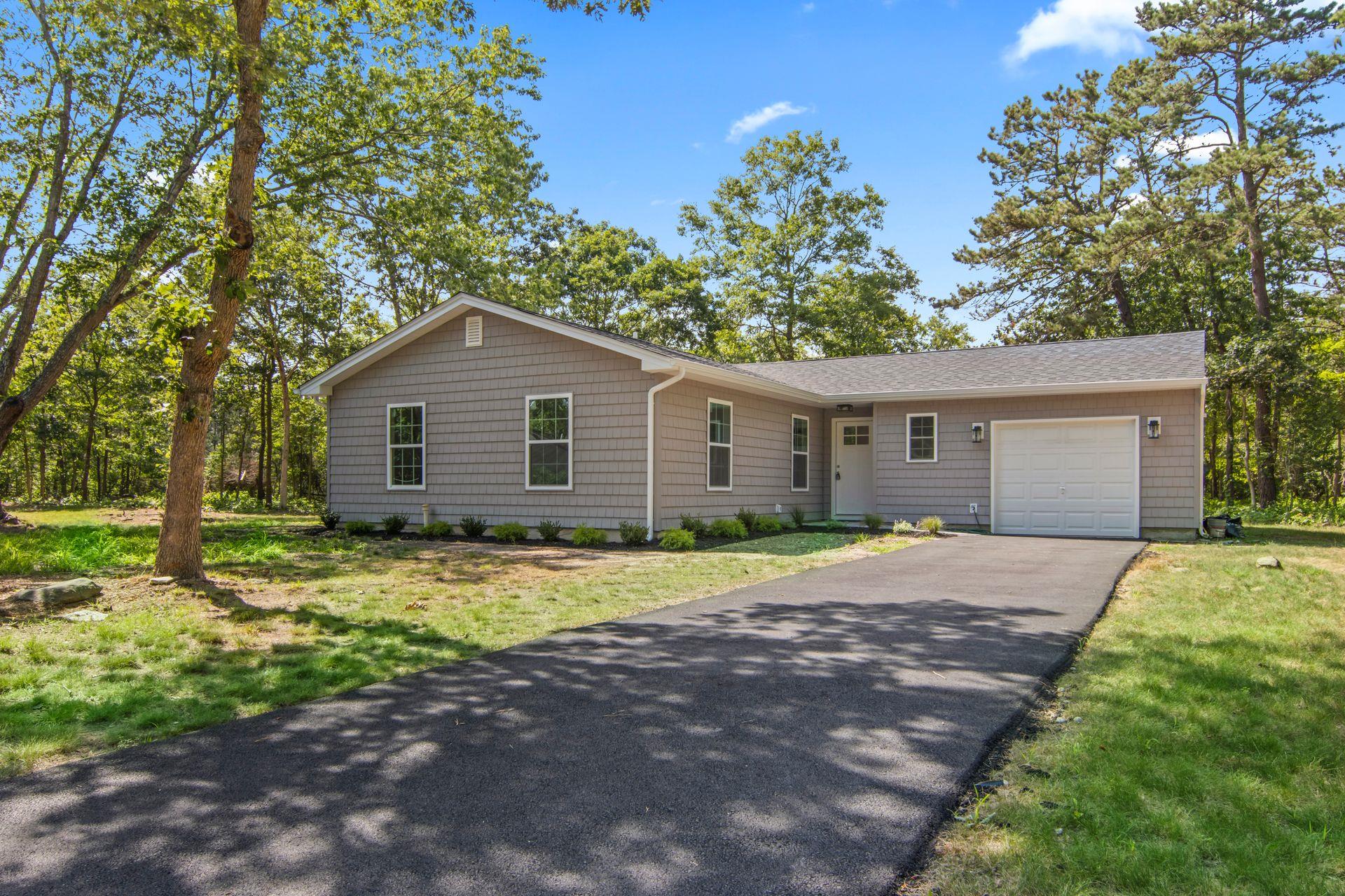 1 Ricky Road, Manorville, NY 11949
