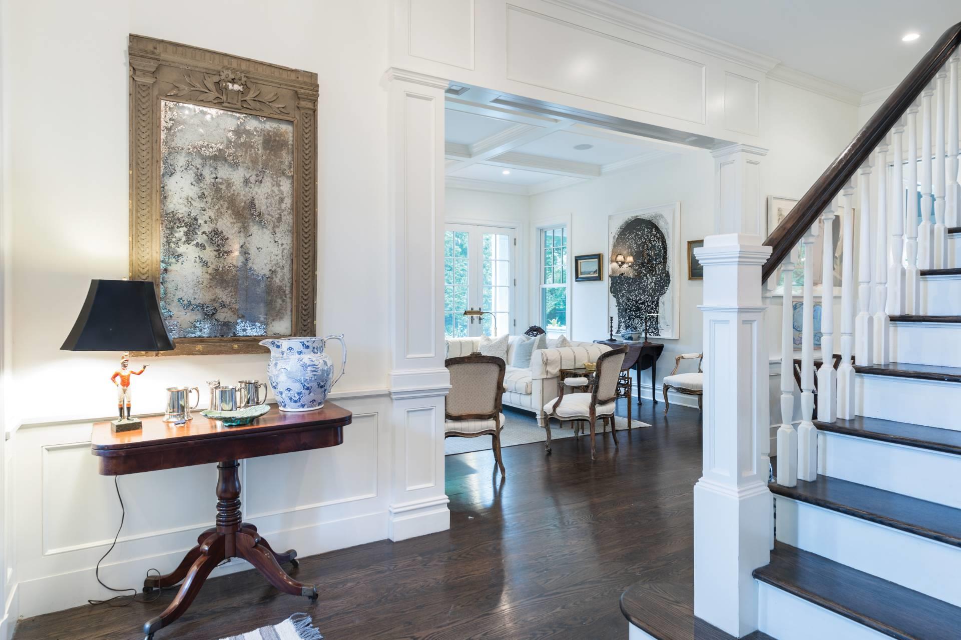 229 Toylsome Lane, Southampton, NY 11968