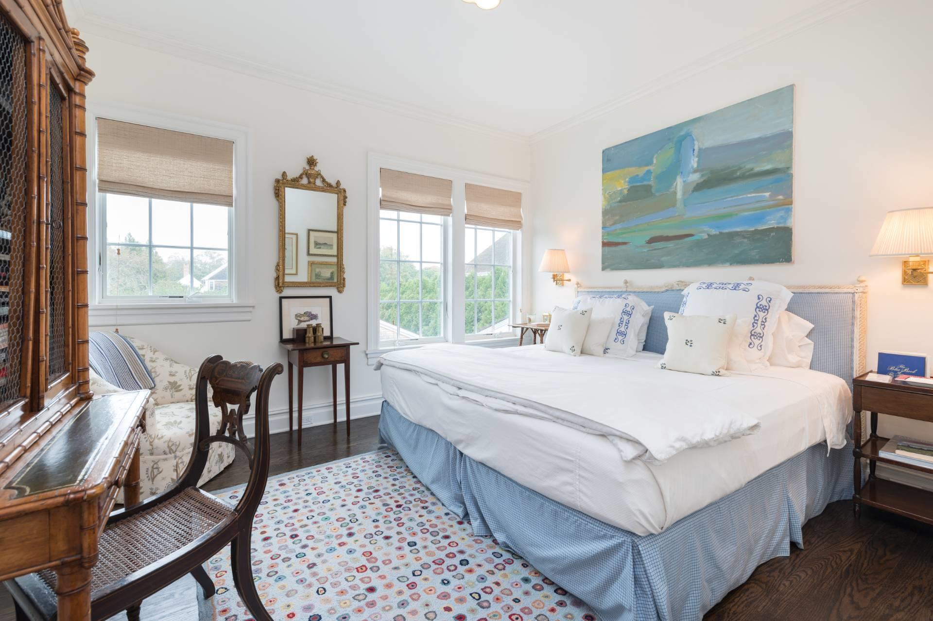 229 Toylsome Lane, Southampton, NY 11968