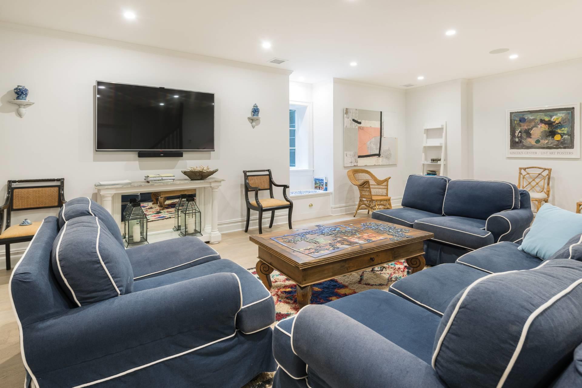 229 Toylsome Lane, Southampton, NY 11968