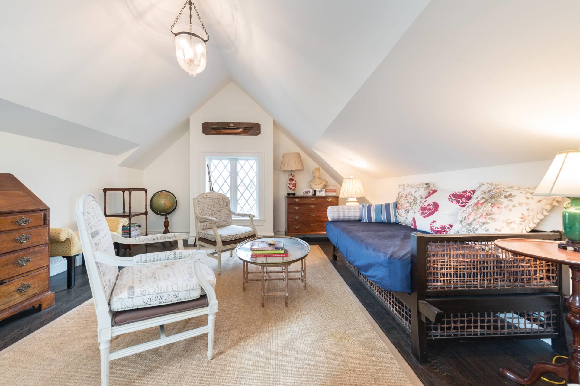 229 Toylsome Lane, Southampton, NY 11968