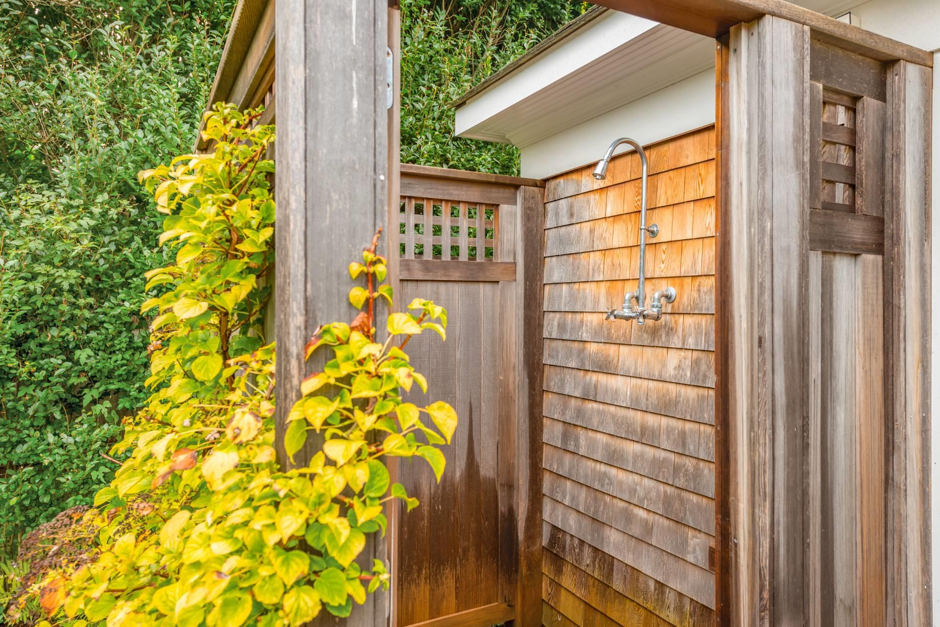 229 Toylsome Lane, Southampton, NY 11968