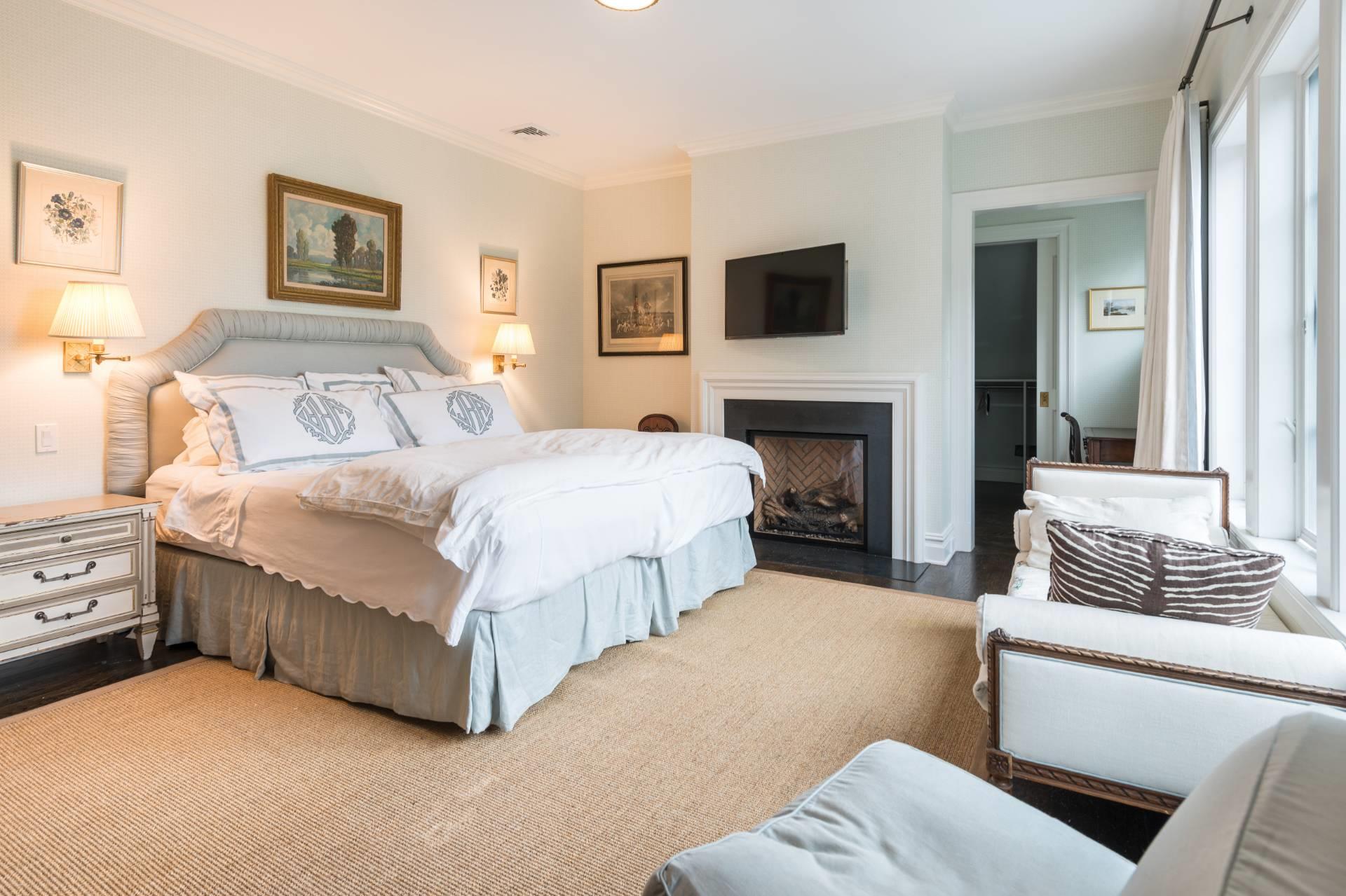 229 Toylsome Lane, Southampton, NY 11968