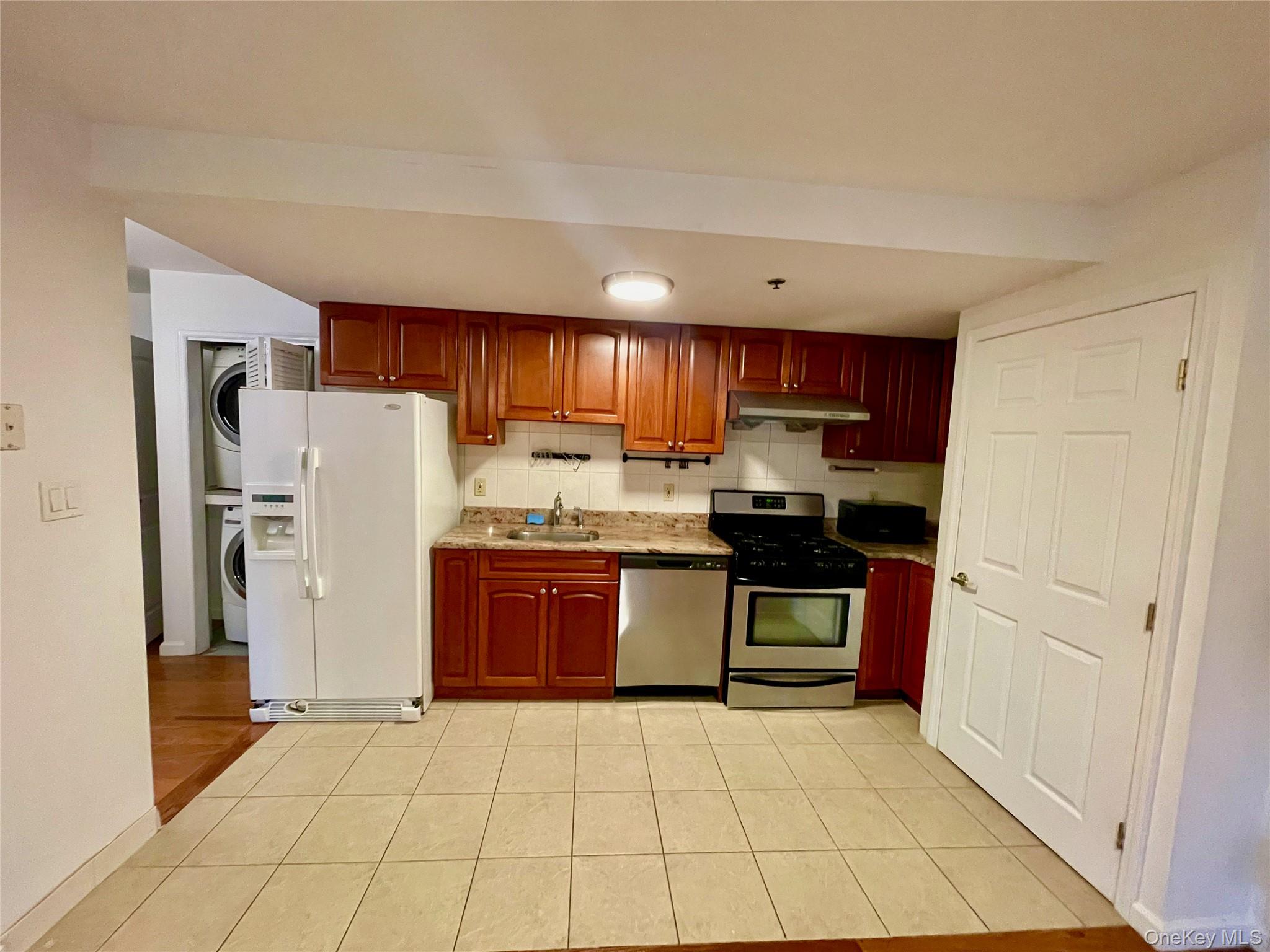 6434 Grand Central Parkway # 1F, Forest Hills, NY 11375