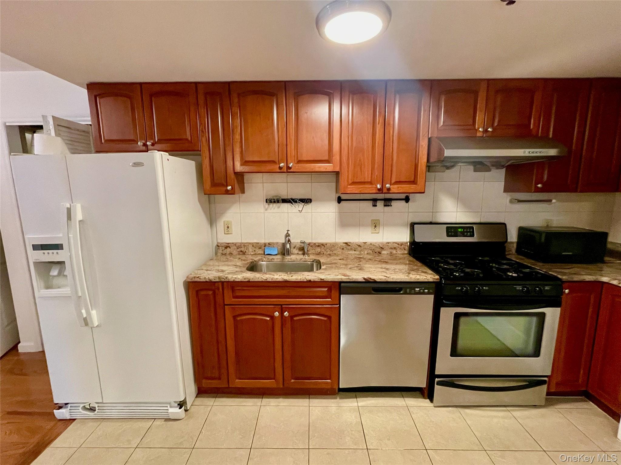 6434 Grand Central Parkway # 1F, Forest Hills, NY 11375