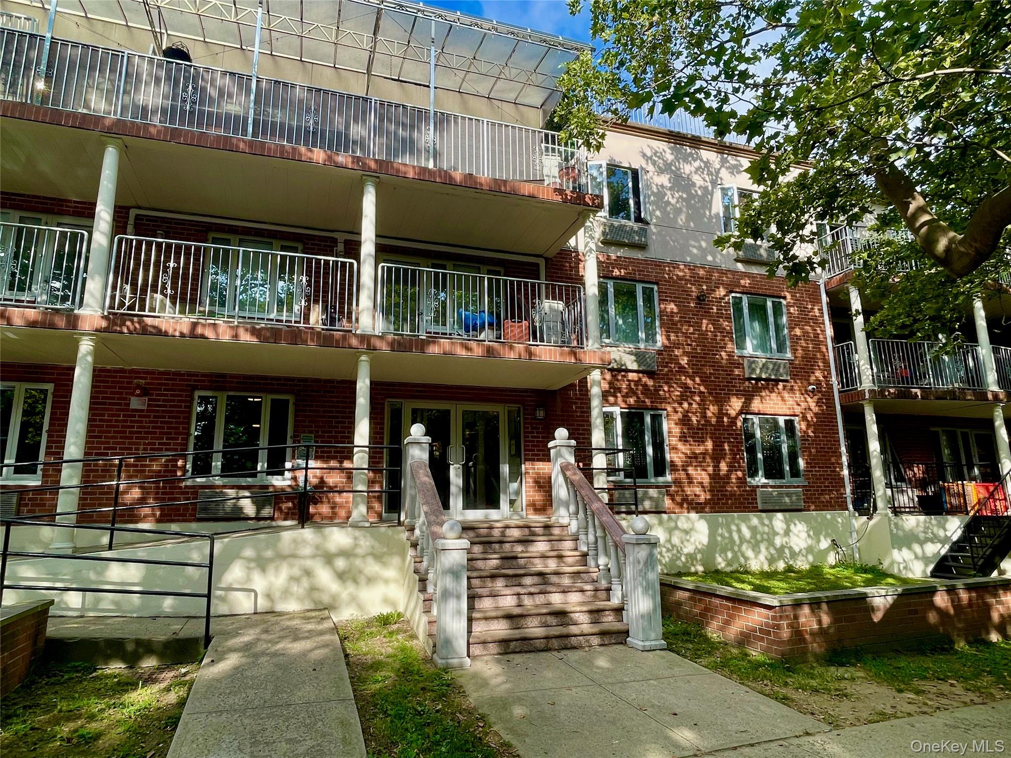 6434 Grand Central Parkway # 1F, Forest Hills, NY 11375