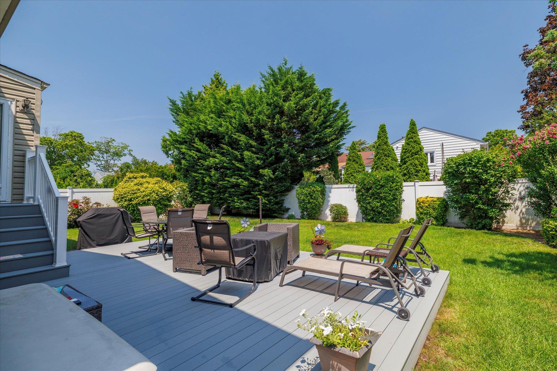 689 Allwyn Street, Baldwin, NY 11510