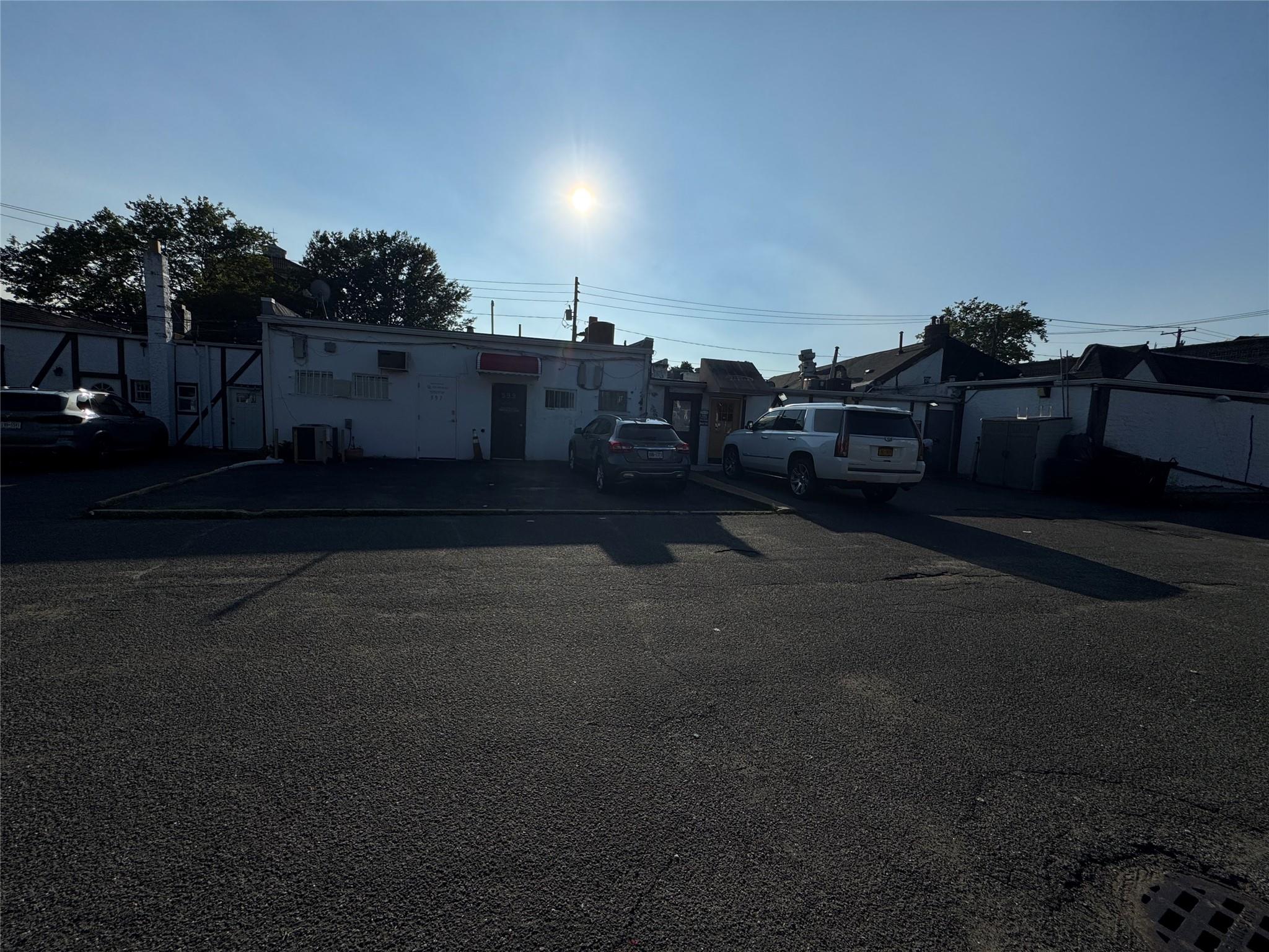 601 Middle Neck Road # A, Great Neck, NY 11023