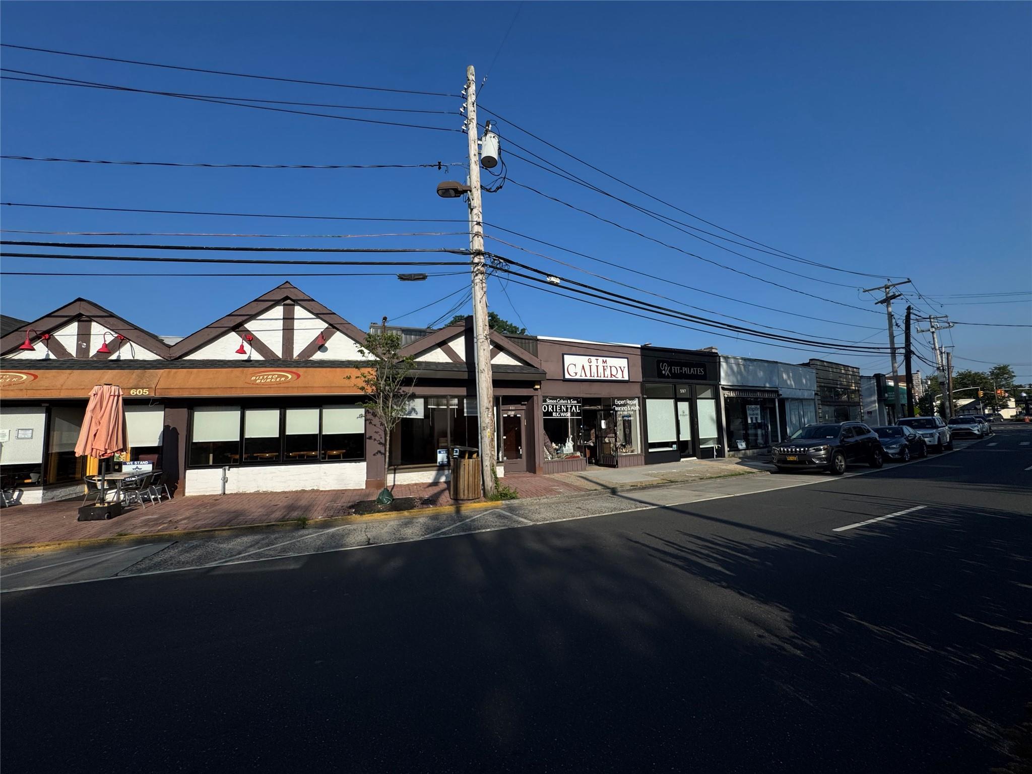 601 Middle Neck Road # A, Great Neck, NY 11023