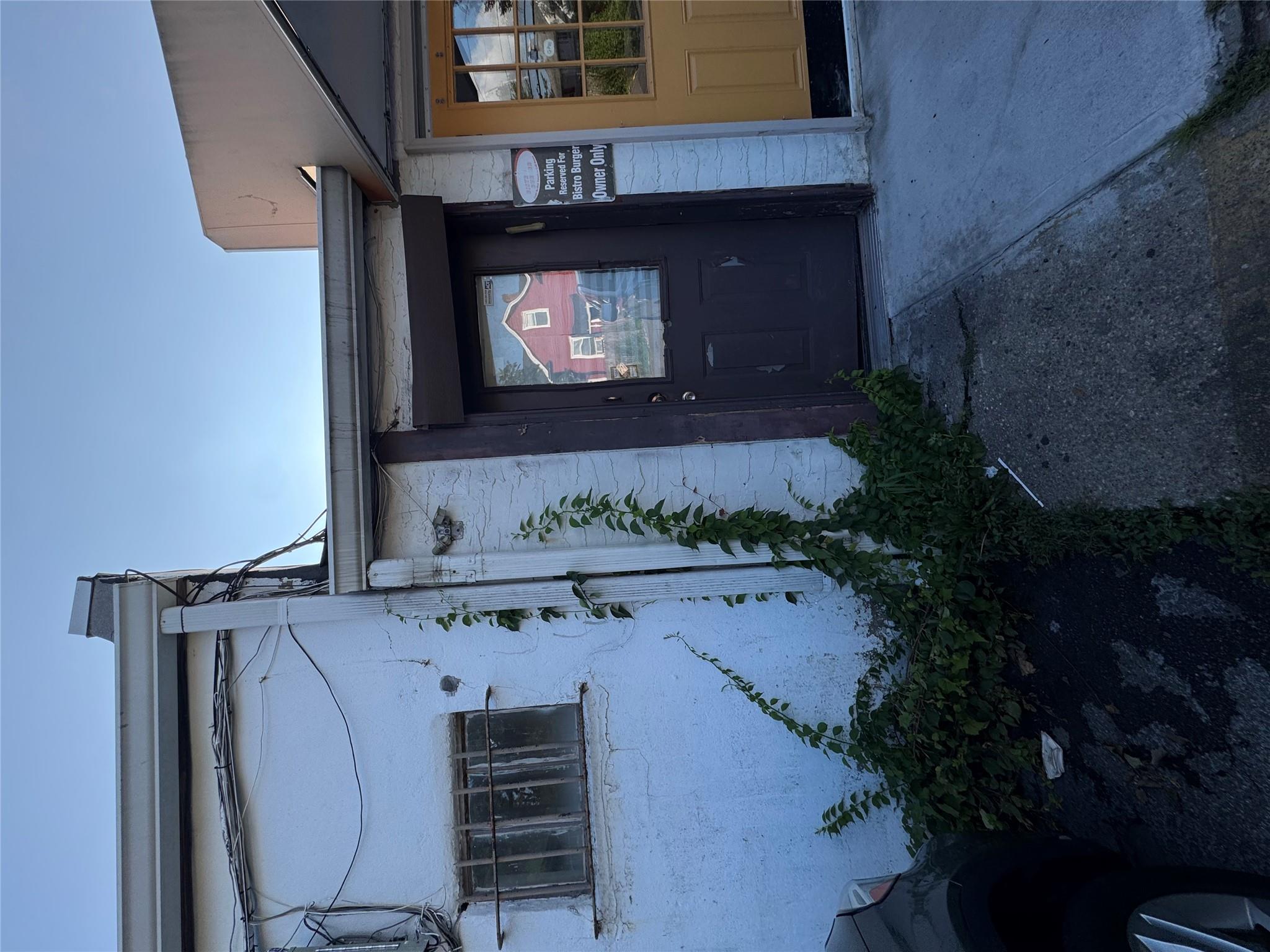 601 Middle Neck Road # A, Great Neck, NY 11023