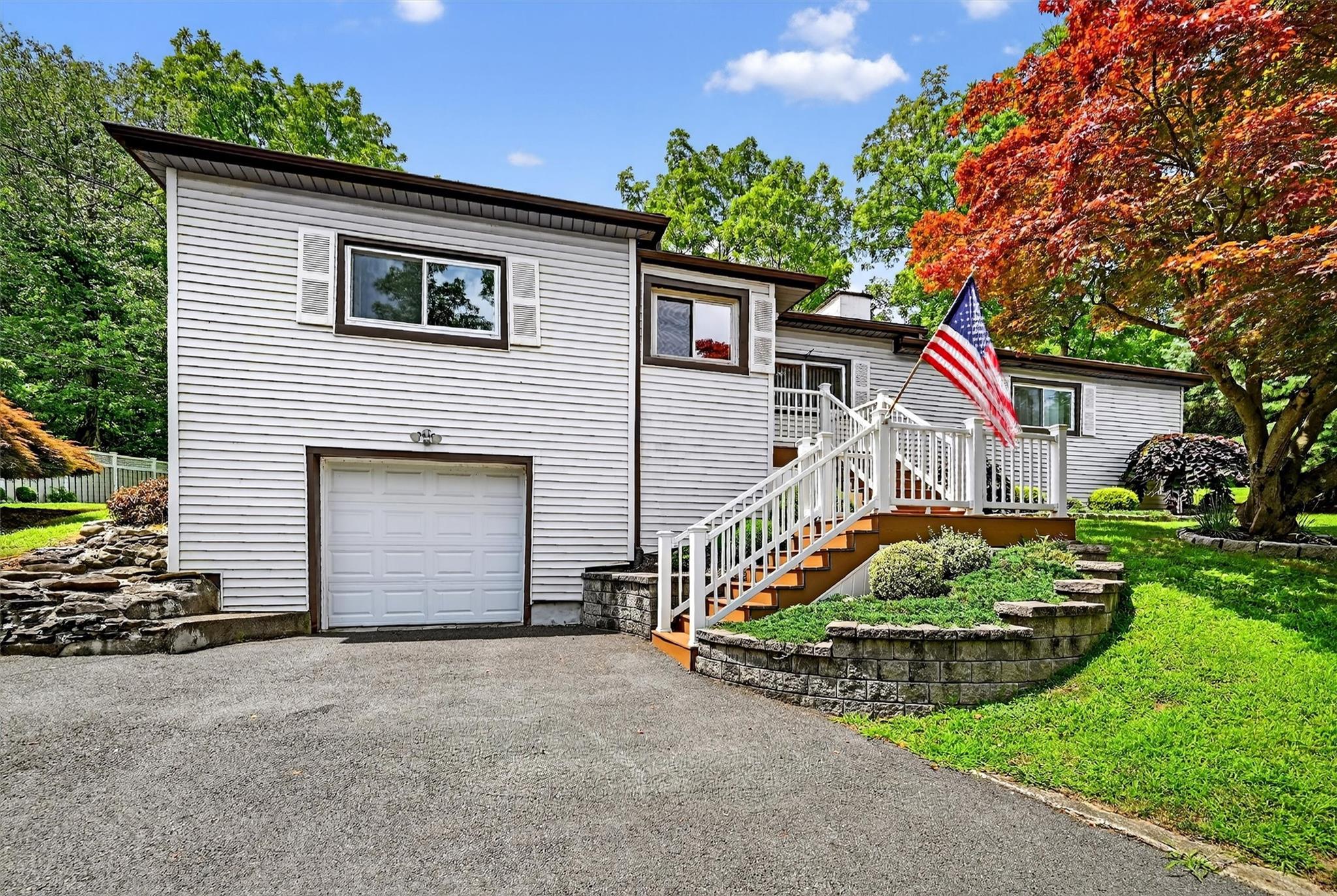 299 Riley Road, New Windsor, NY 12553