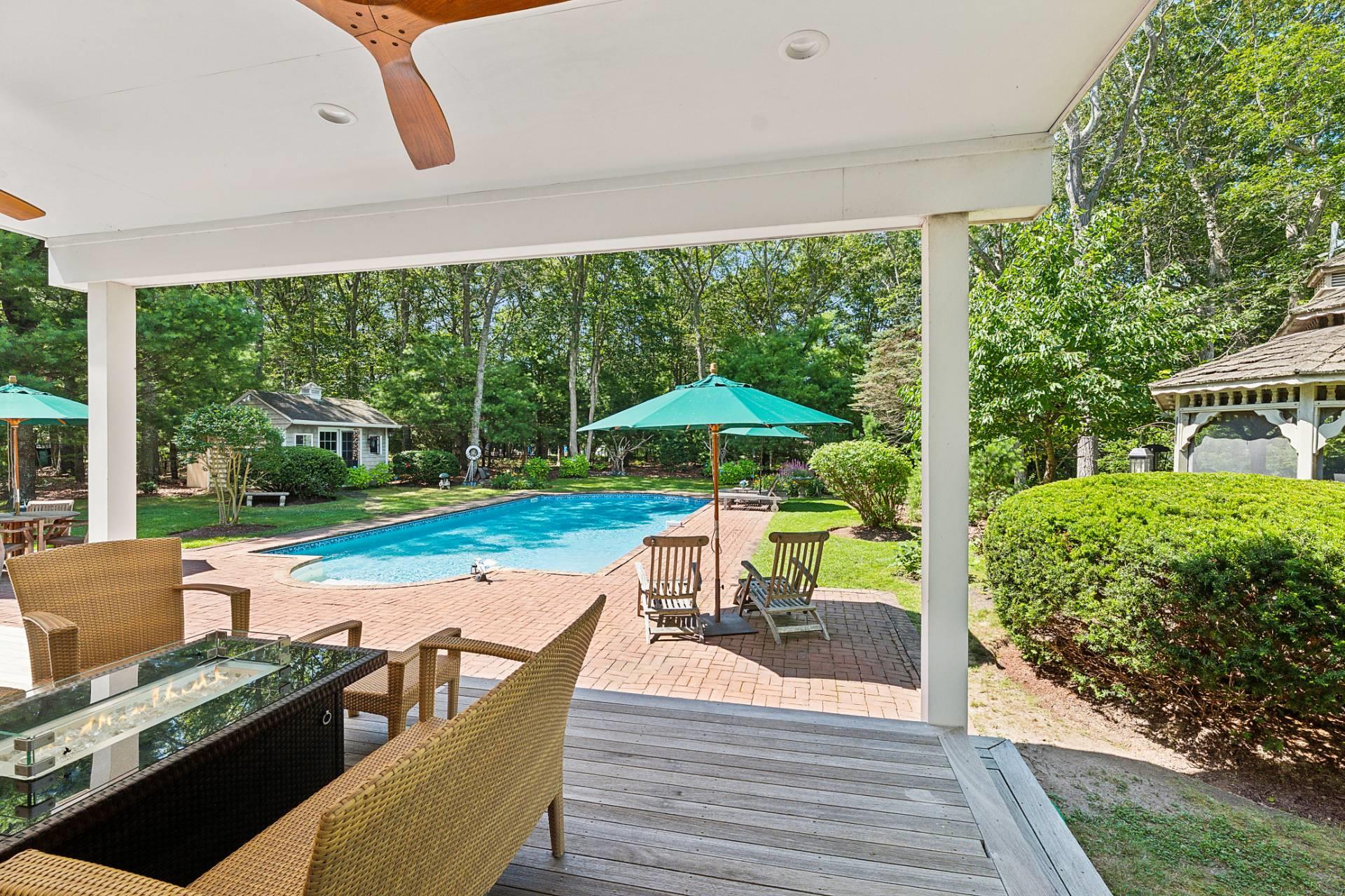 70 Talmage Farm Lane, East Hampton, NY 11937