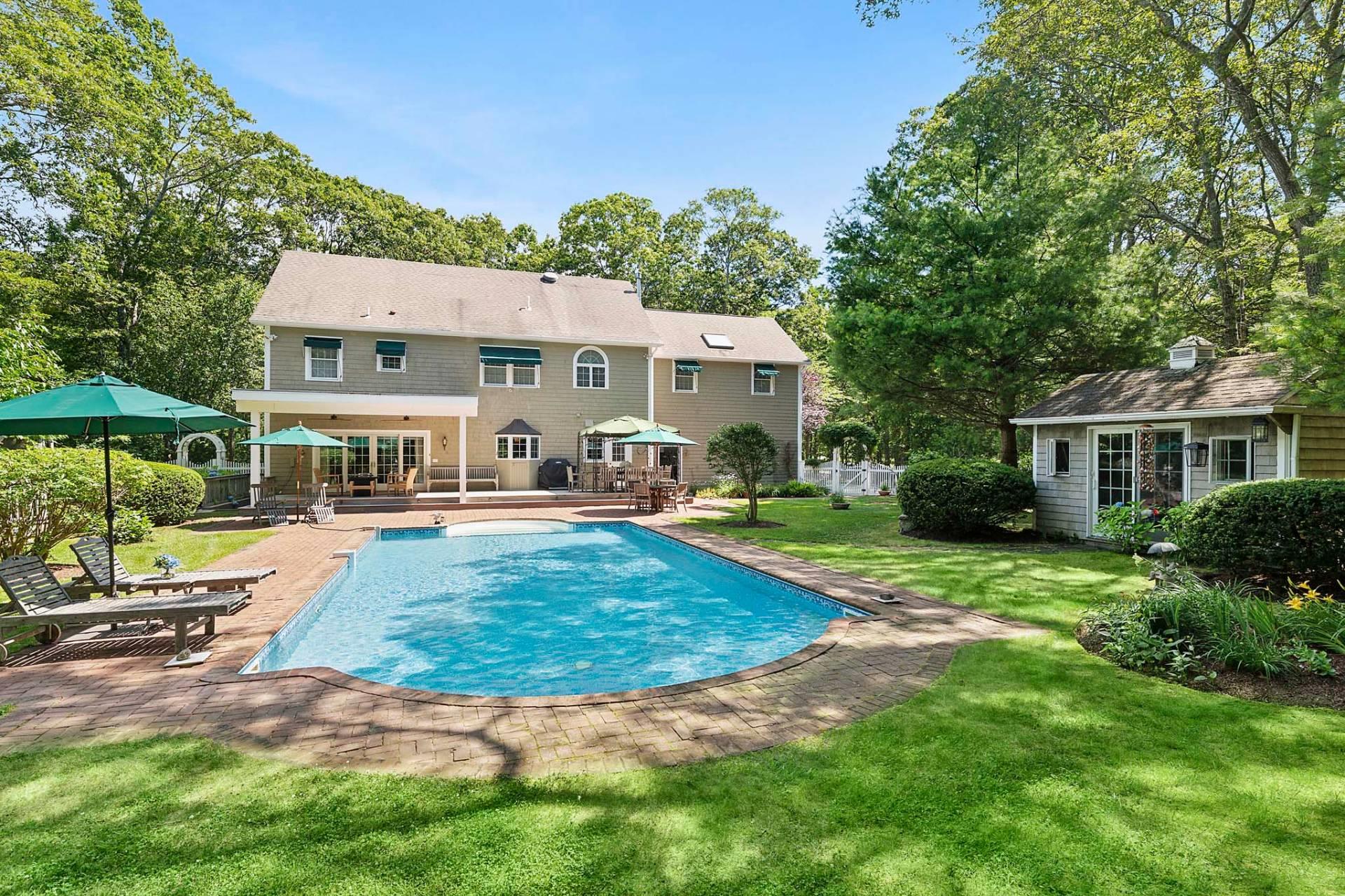 70 Talmage Farm Lane, East Hampton, NY 11937