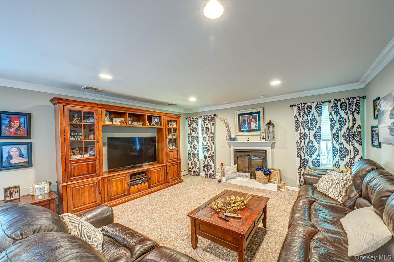 46 Plane Tree Lane, Saint James, NY 11780