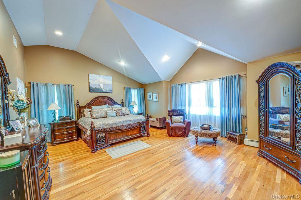 46 Plane Tree Lane, Saint James, NY 11780