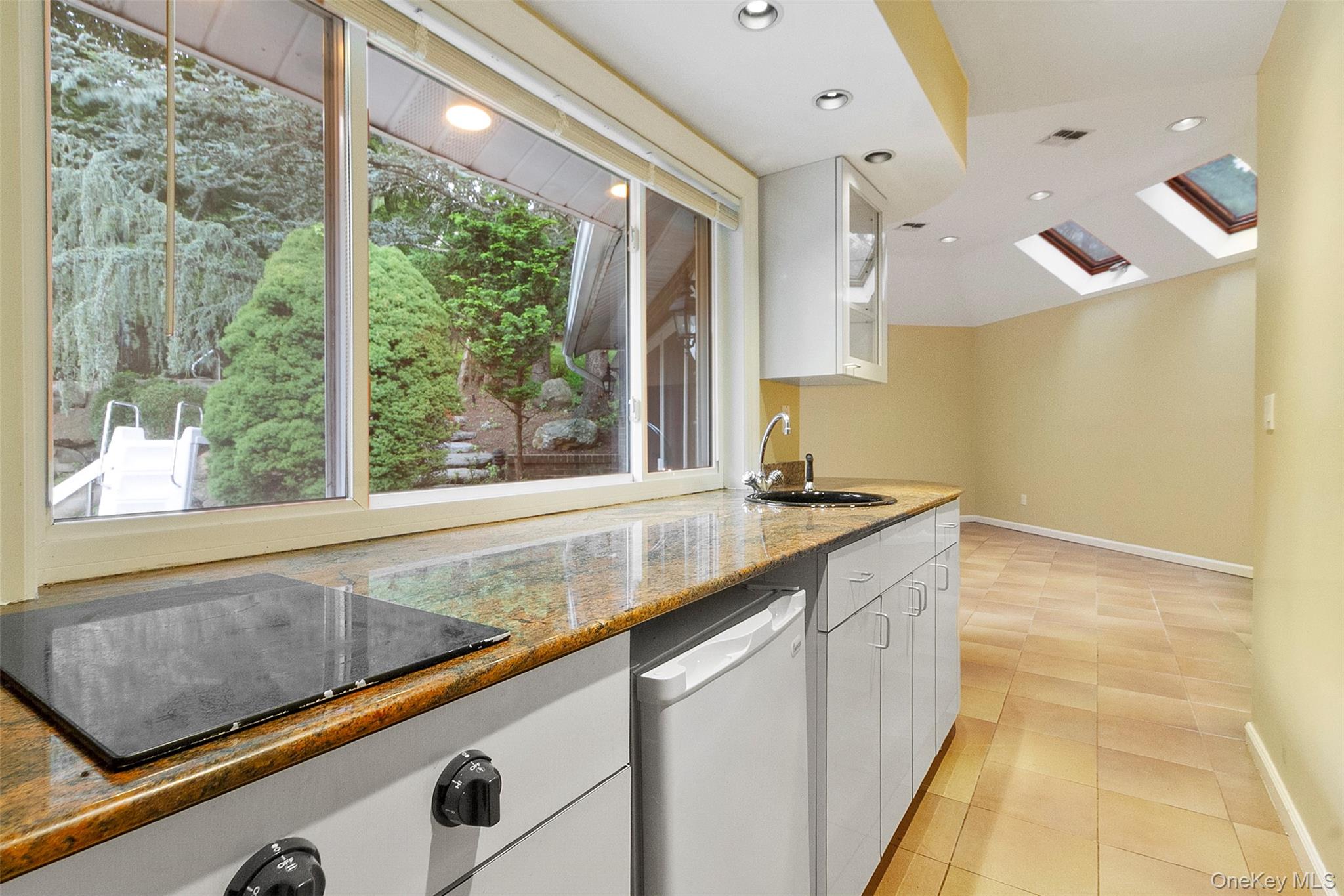 25 Pine Glen Drive, Blauvelt, NY 10913