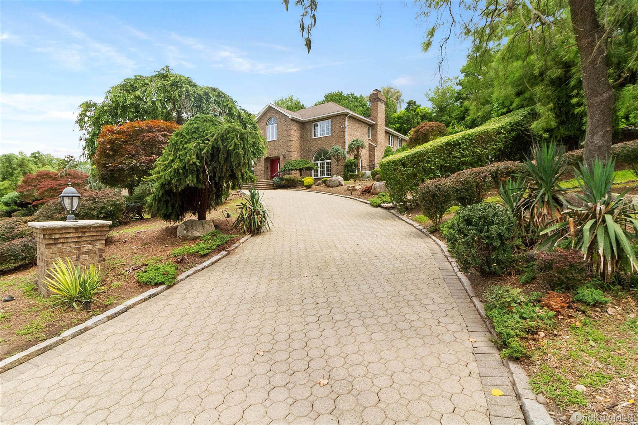 25 Pine Glen Drive, Blauvelt, NY 10913