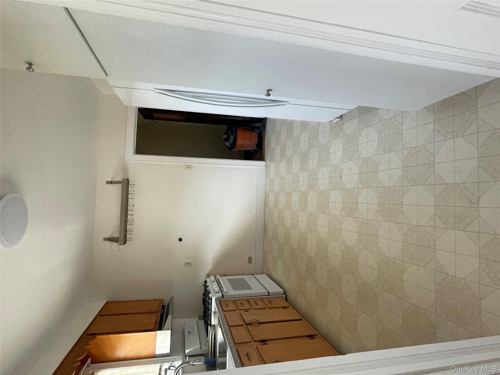 215 Sedgwick Avenue # 2, Yonkers, NY 10705