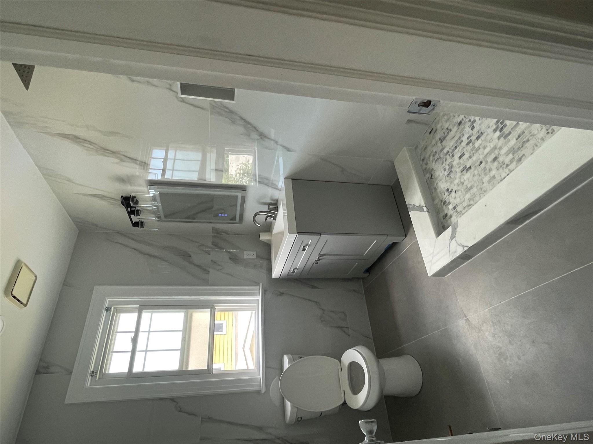 215 Sedgwick Avenue # 2, Yonkers, NY 10705