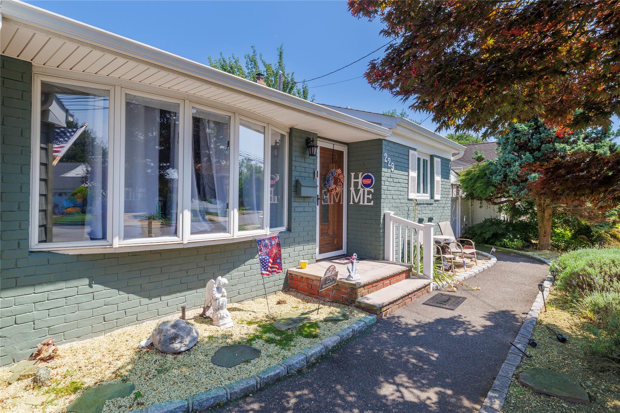 229 Philadelphia Avenue, Massapequa Park, NY 11762