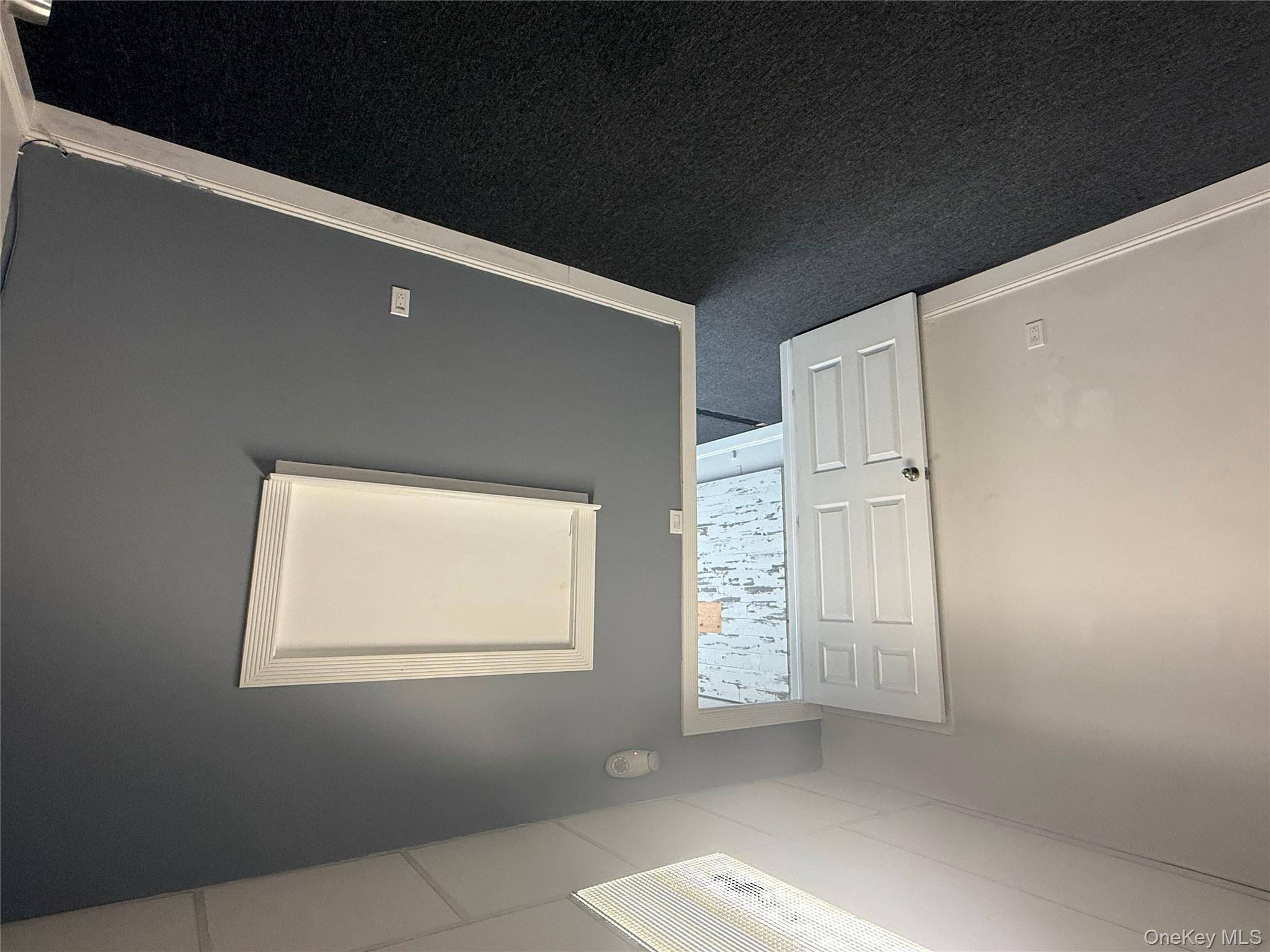 2042 N Country Road # 201/202, Wading River, NY 11792