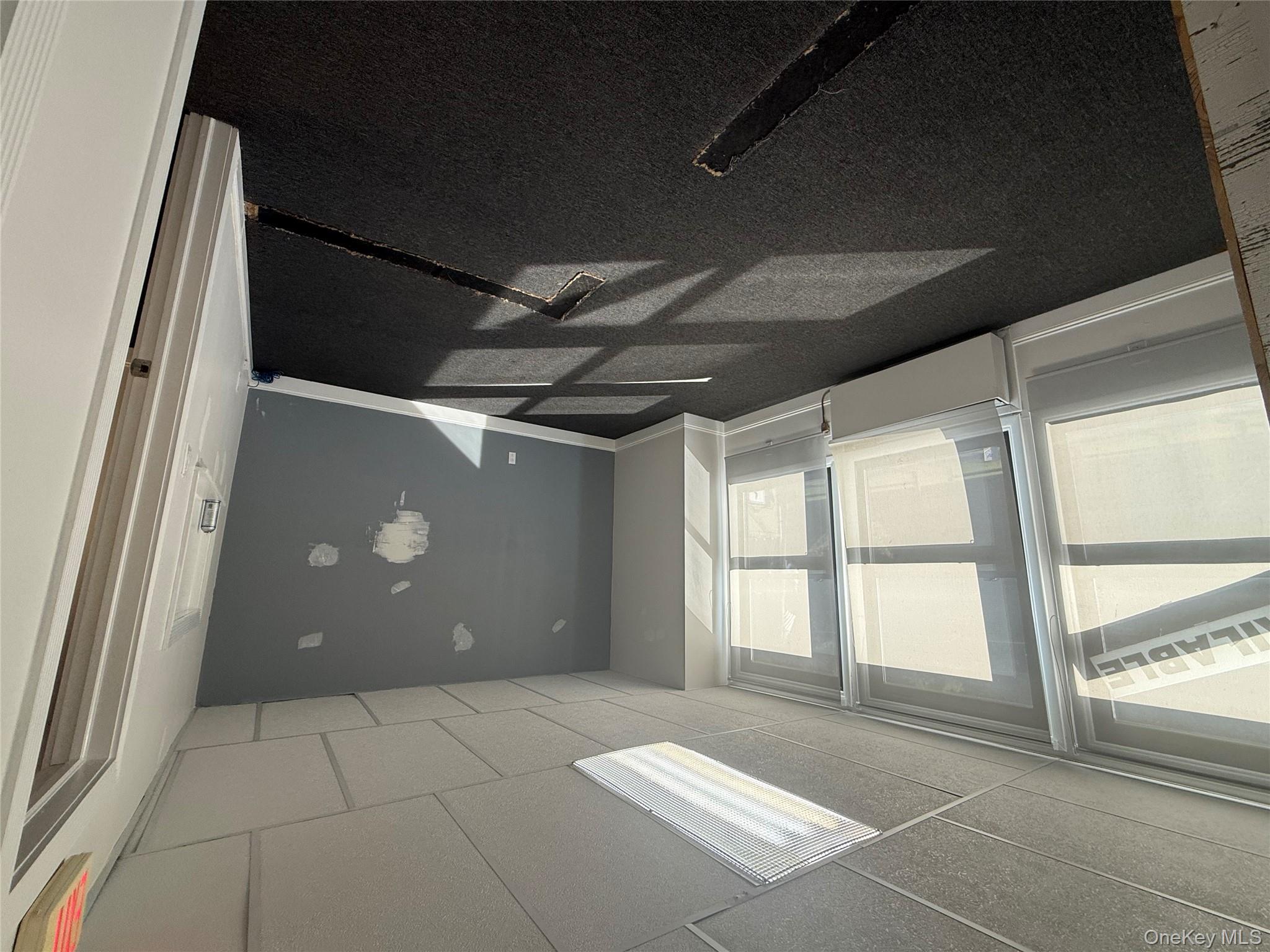 2042 N Country Road # 201/202, Wading River, NY 11792