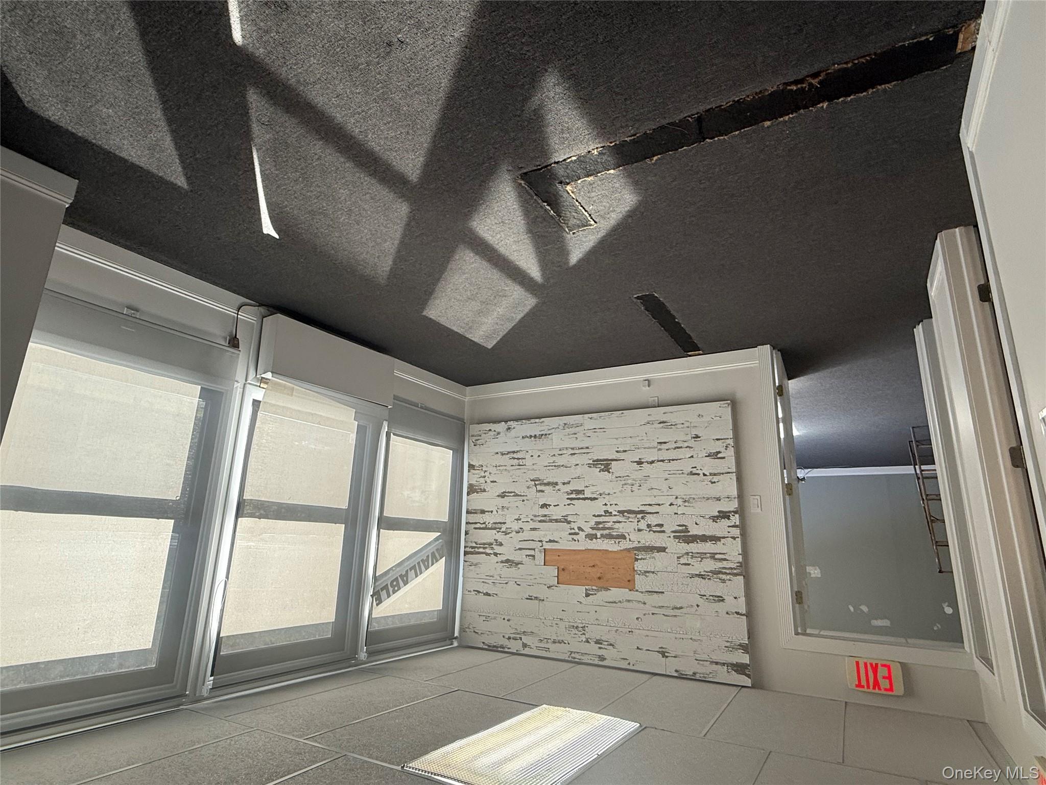 2042 N Country Road # 201/202, Wading River, NY 11792