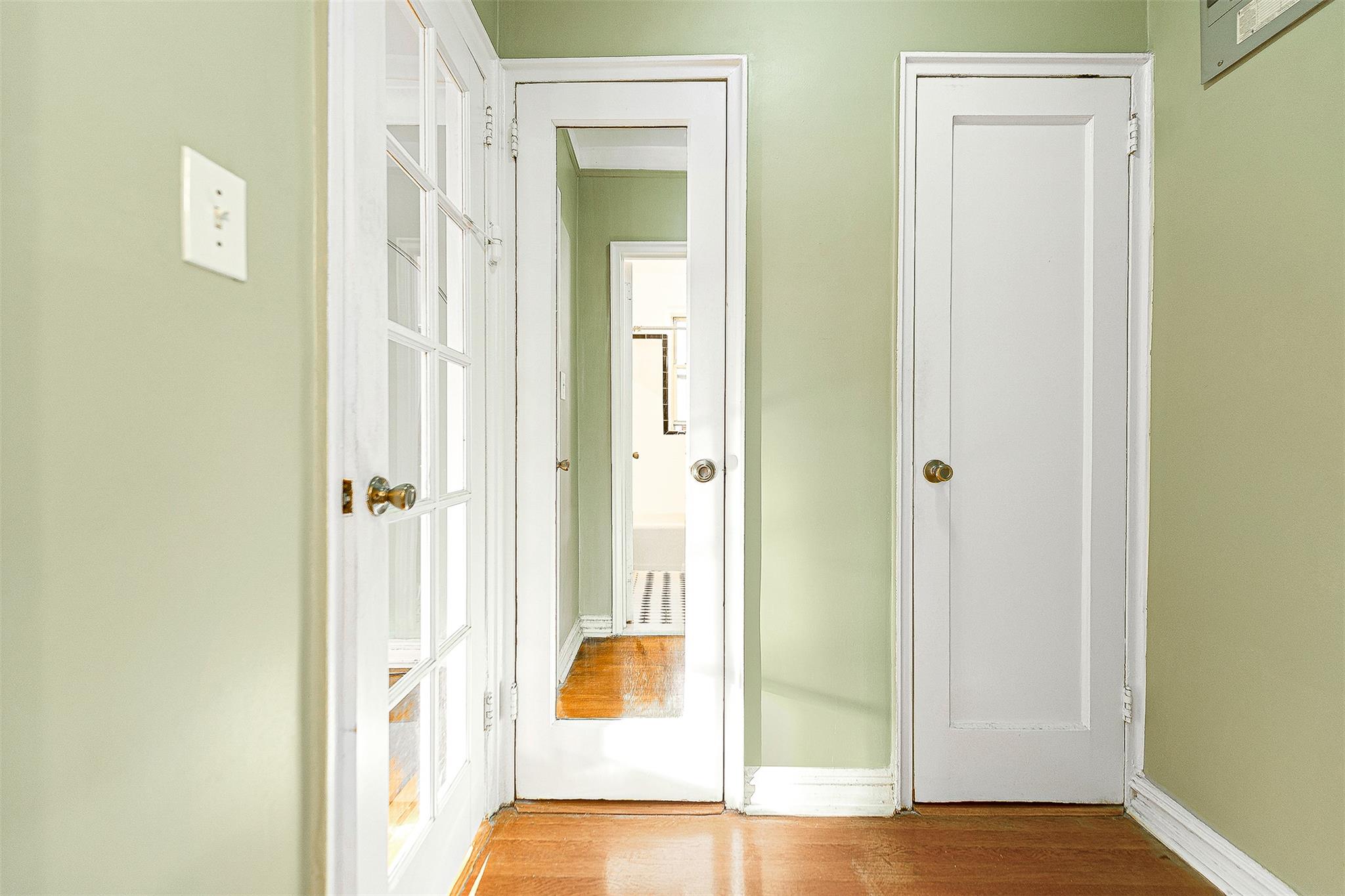 77-34 113 Street # 3D, Forest Hills, NY 11375