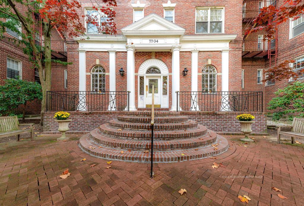 77-34 113 Street # 3D, Forest Hills, NY 11375