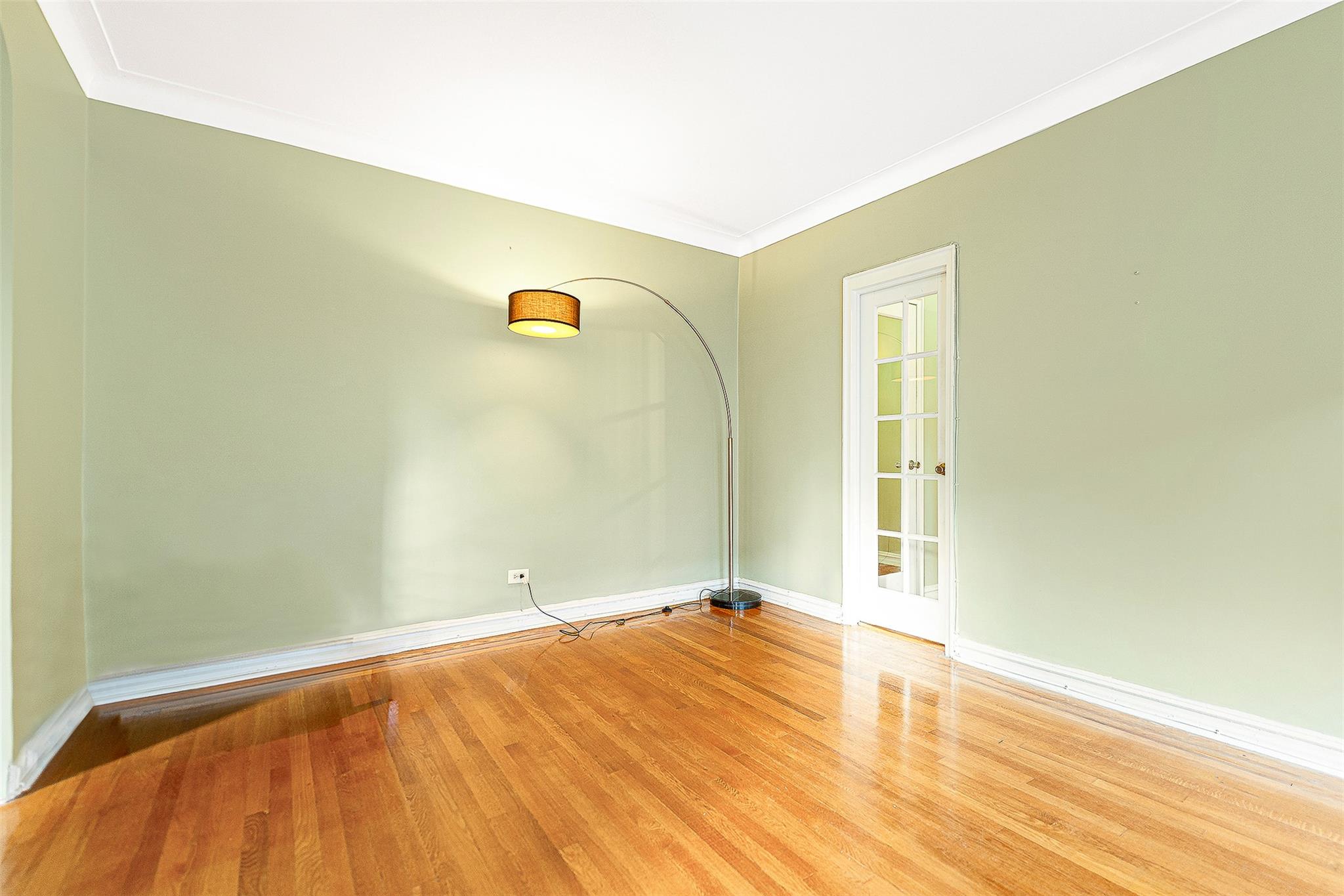 77-34 113 Street # 3D, Forest Hills, NY 11375