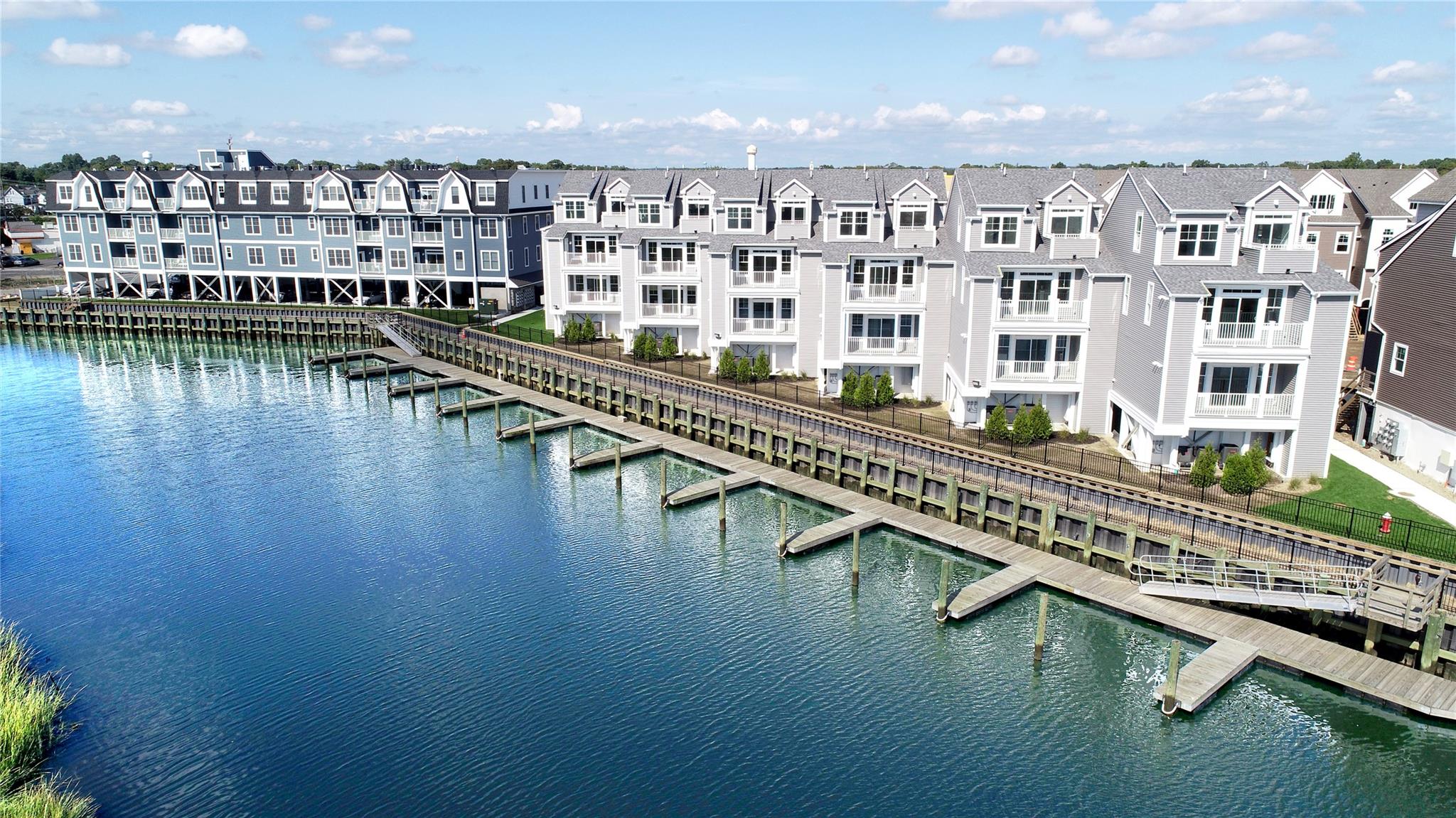 526 Marina Pointe Drive # 526, East Rockaway, NY 11518