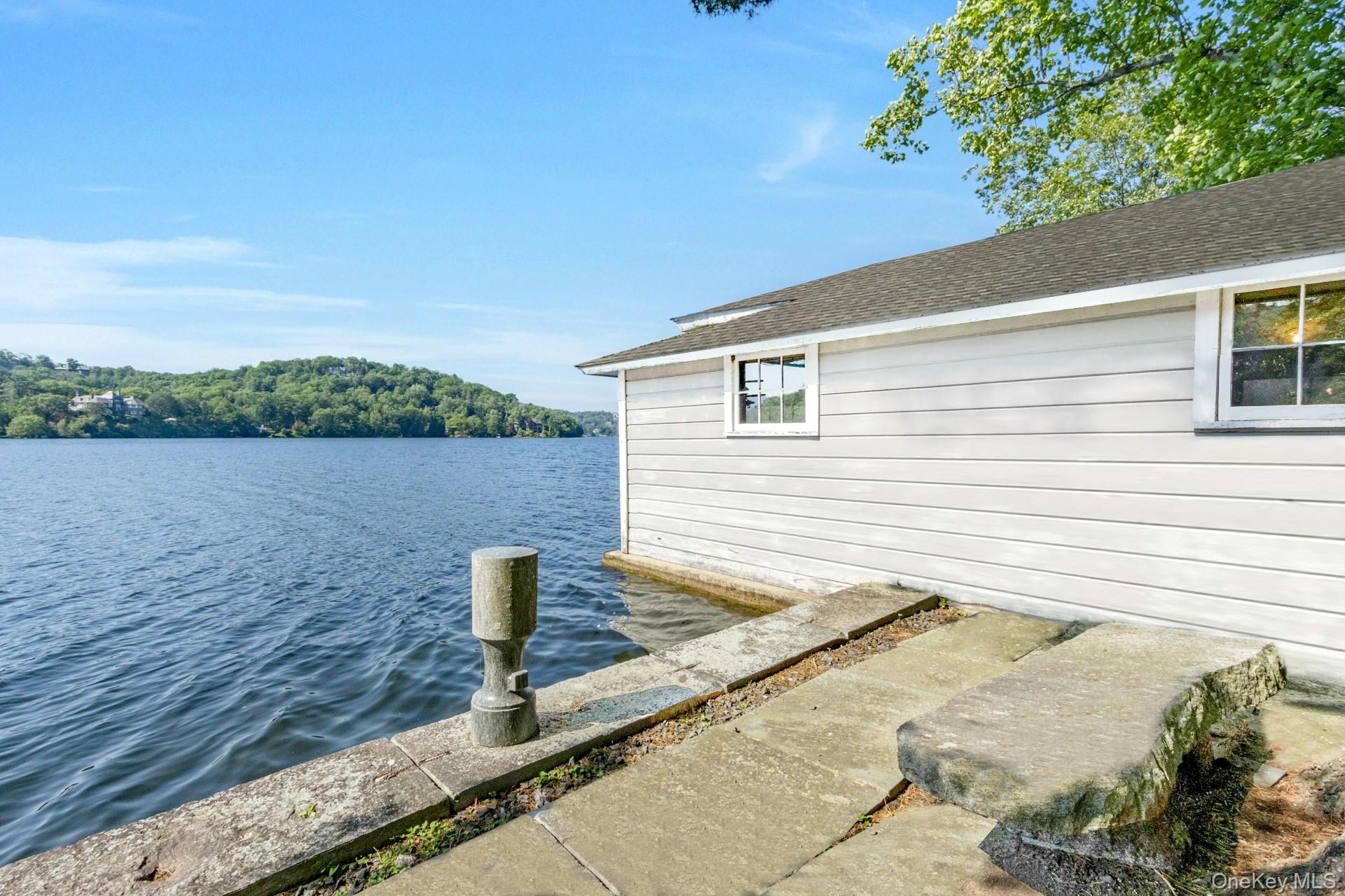 120 Ridge Road, Tuxedo Park, NY 10987