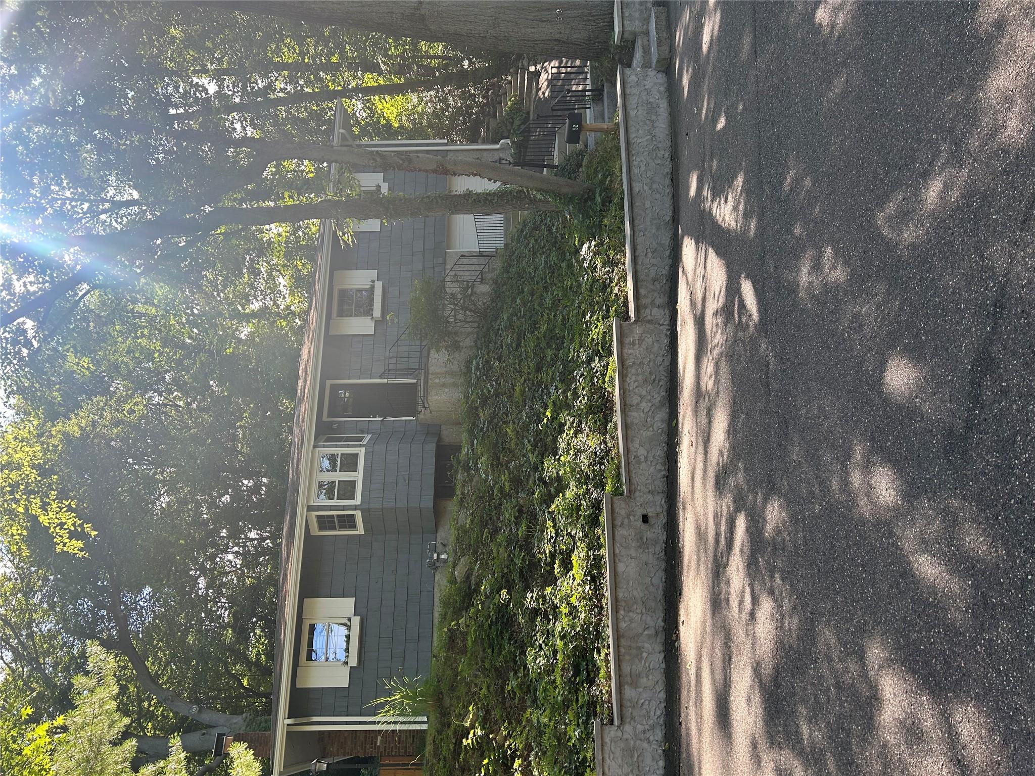 52 Hammond Road, Glen Cove, NY 11542