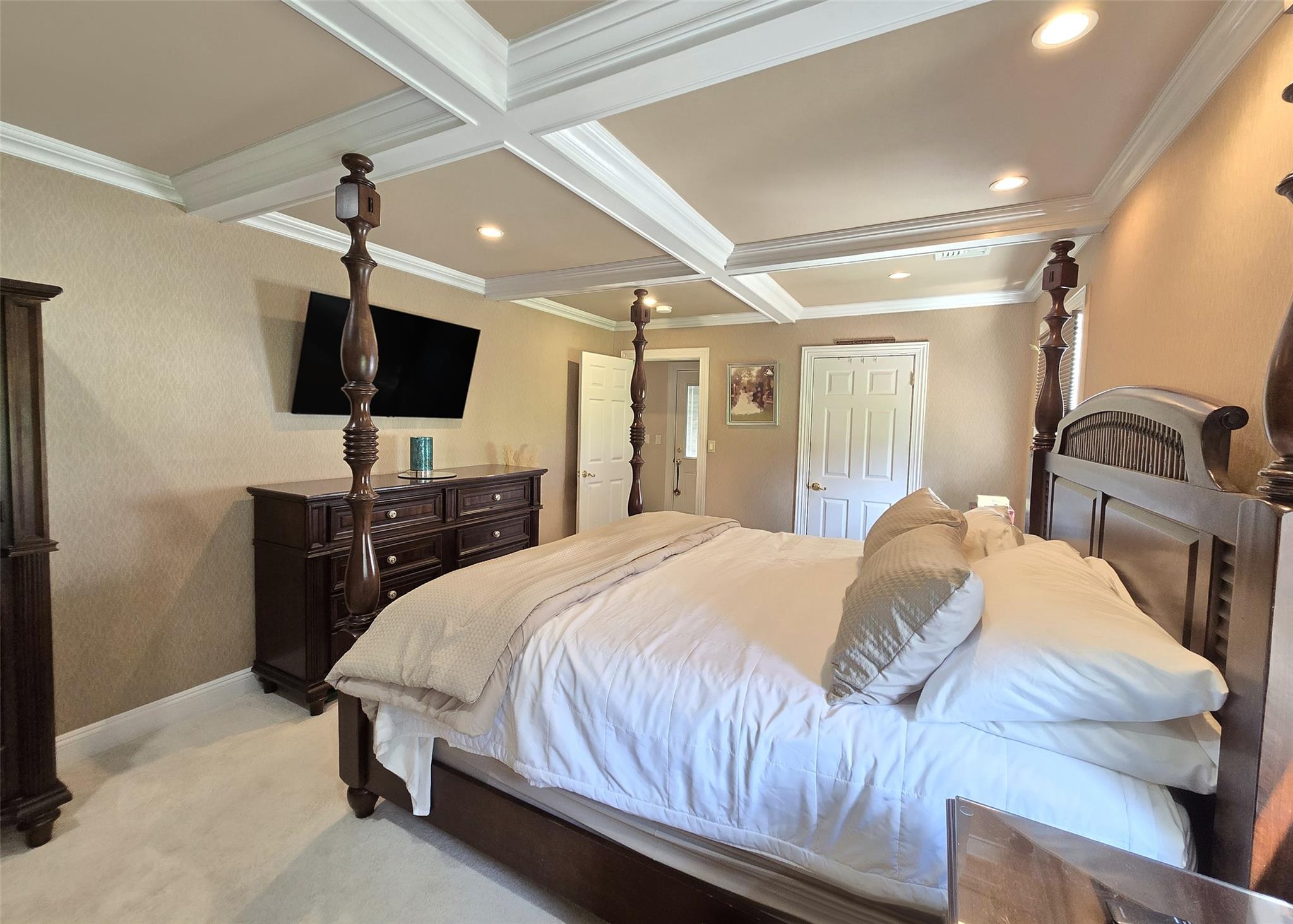 58 Seminole Street, Selden, NY 11784