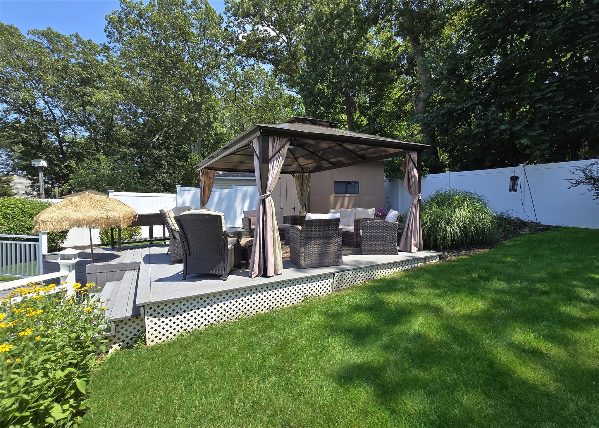 58 Seminole Street, Selden, NY 11784