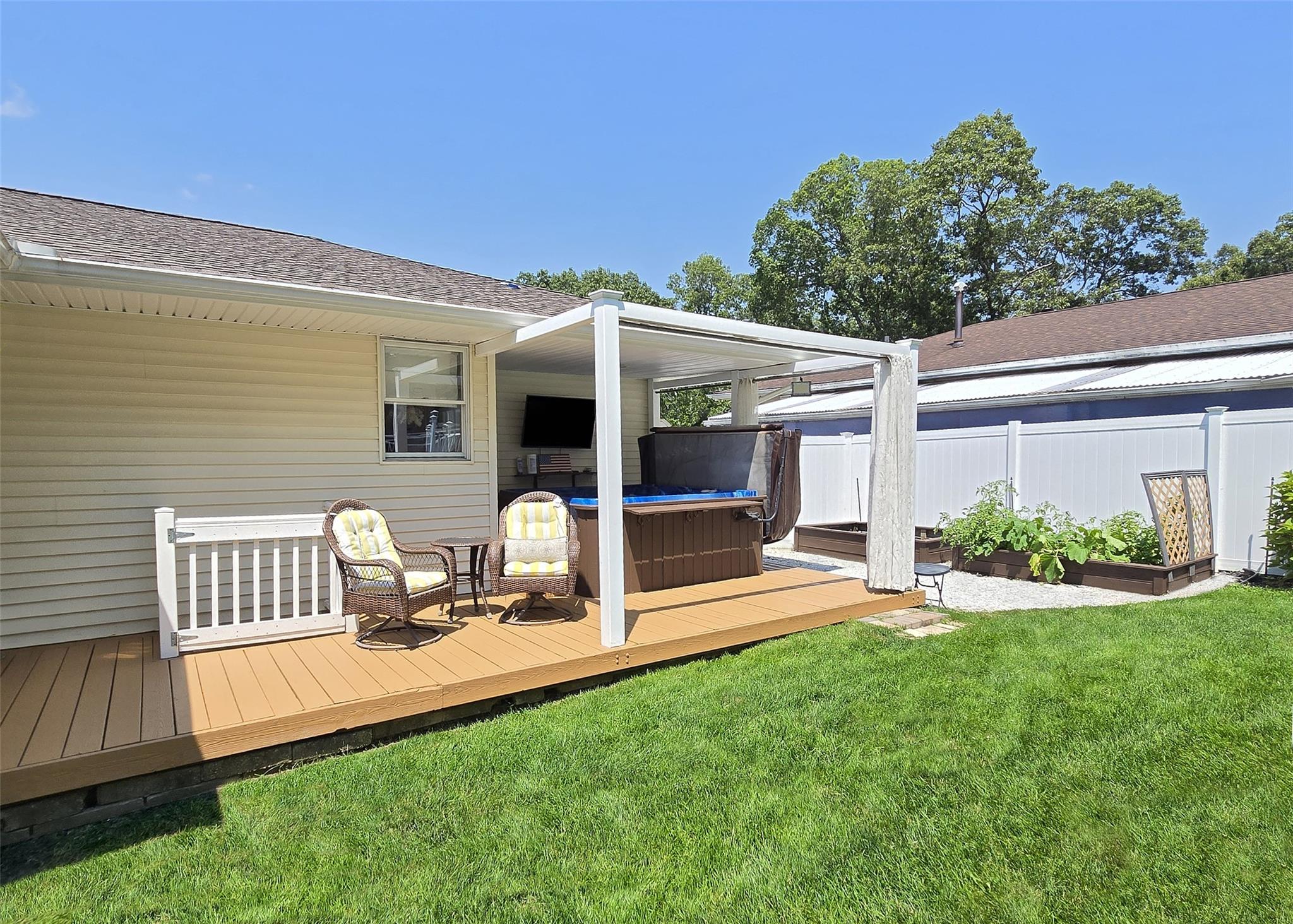 58 Seminole Street, Selden, NY 11784