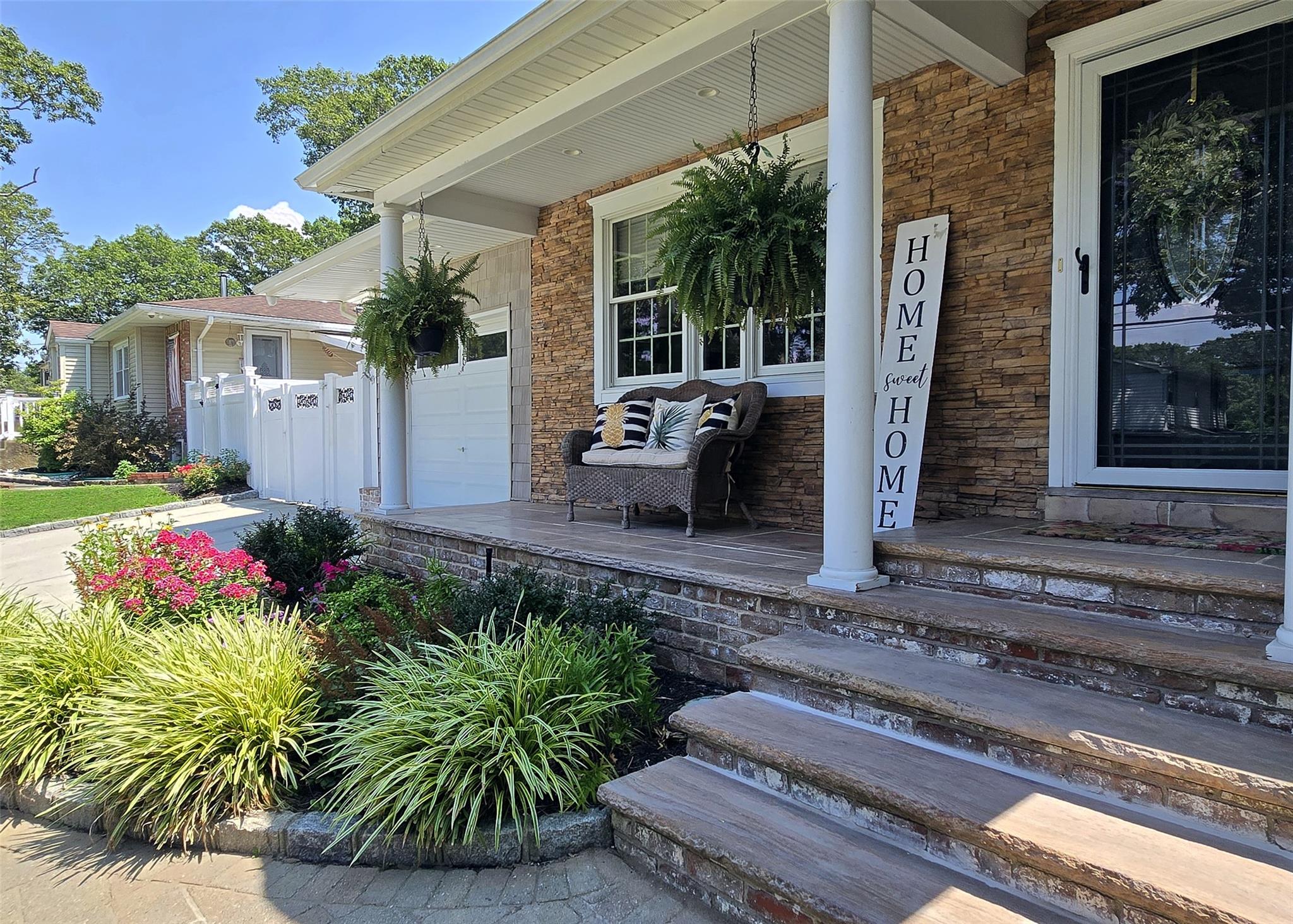 58 Seminole Street, Selden, NY 11784