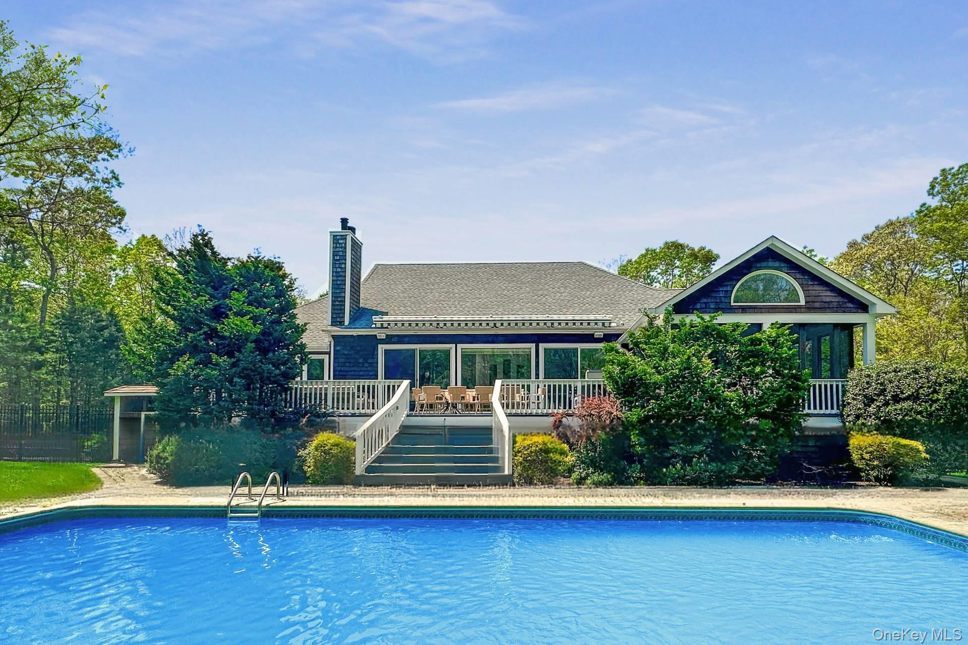 48 Douglas Court, Hampton Bays, NY 11946