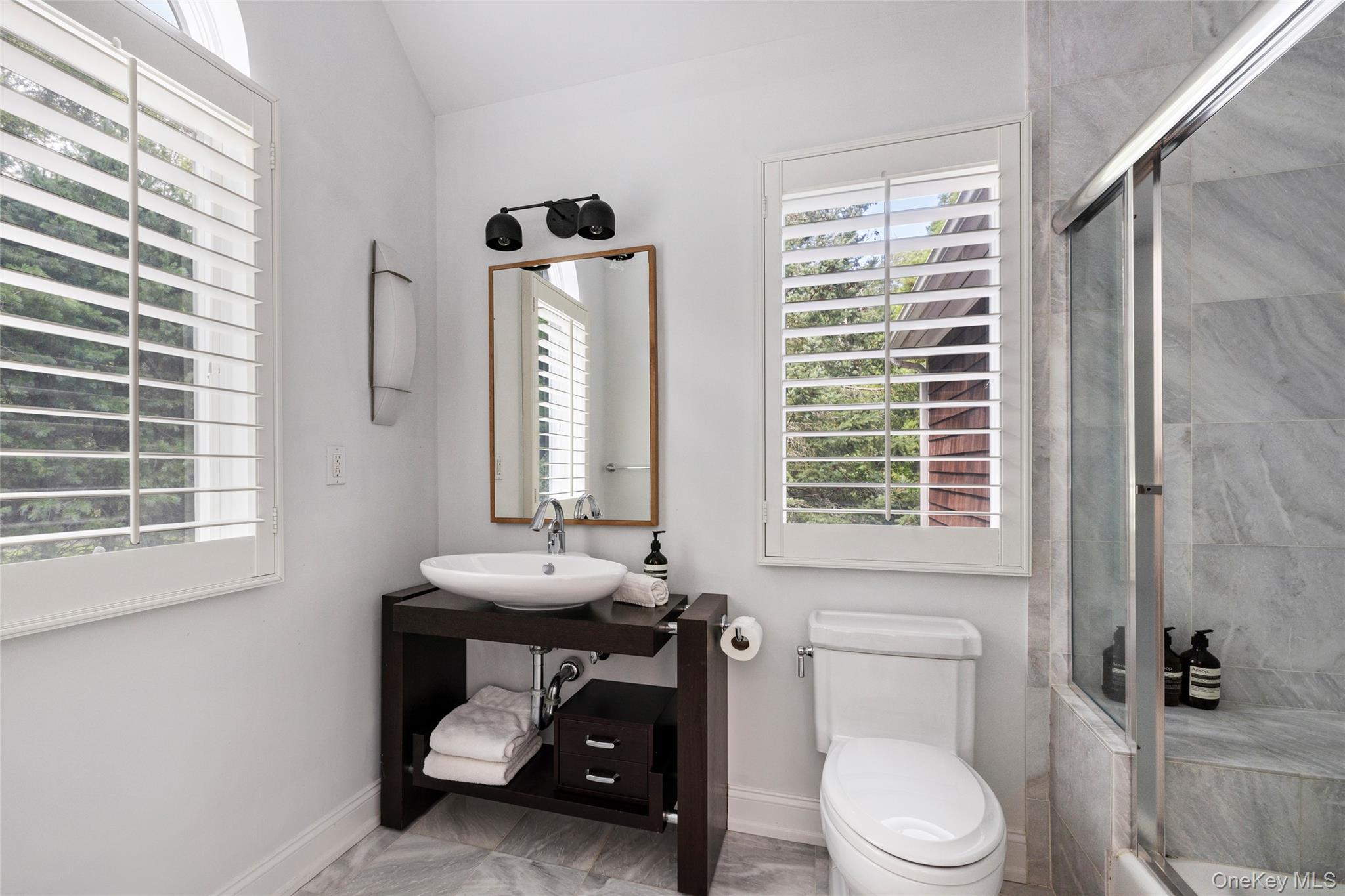 48 Douglas Court, Hampton Bays, NY 11946