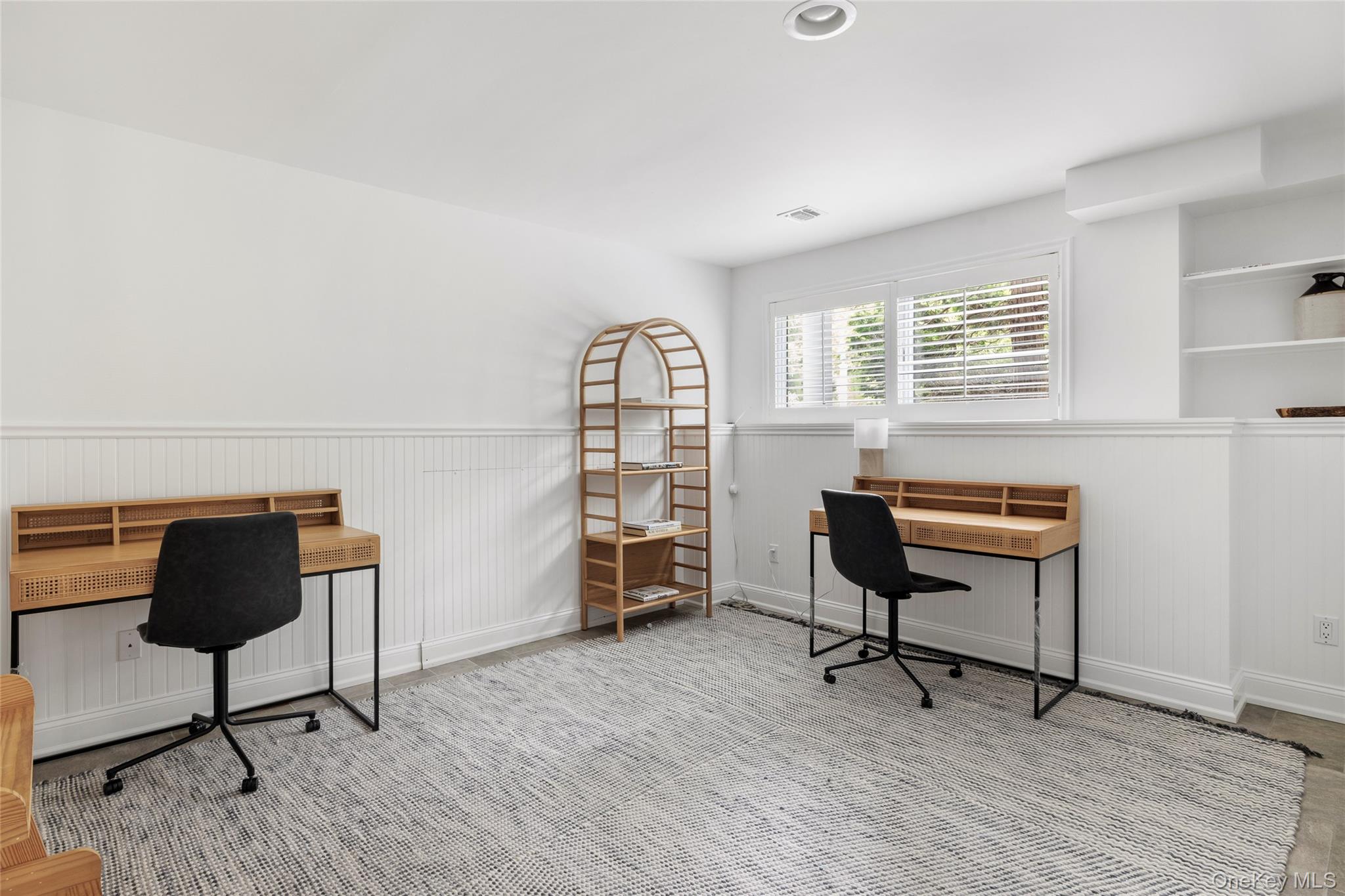 48 Douglas Court, Hampton Bays, NY 11946