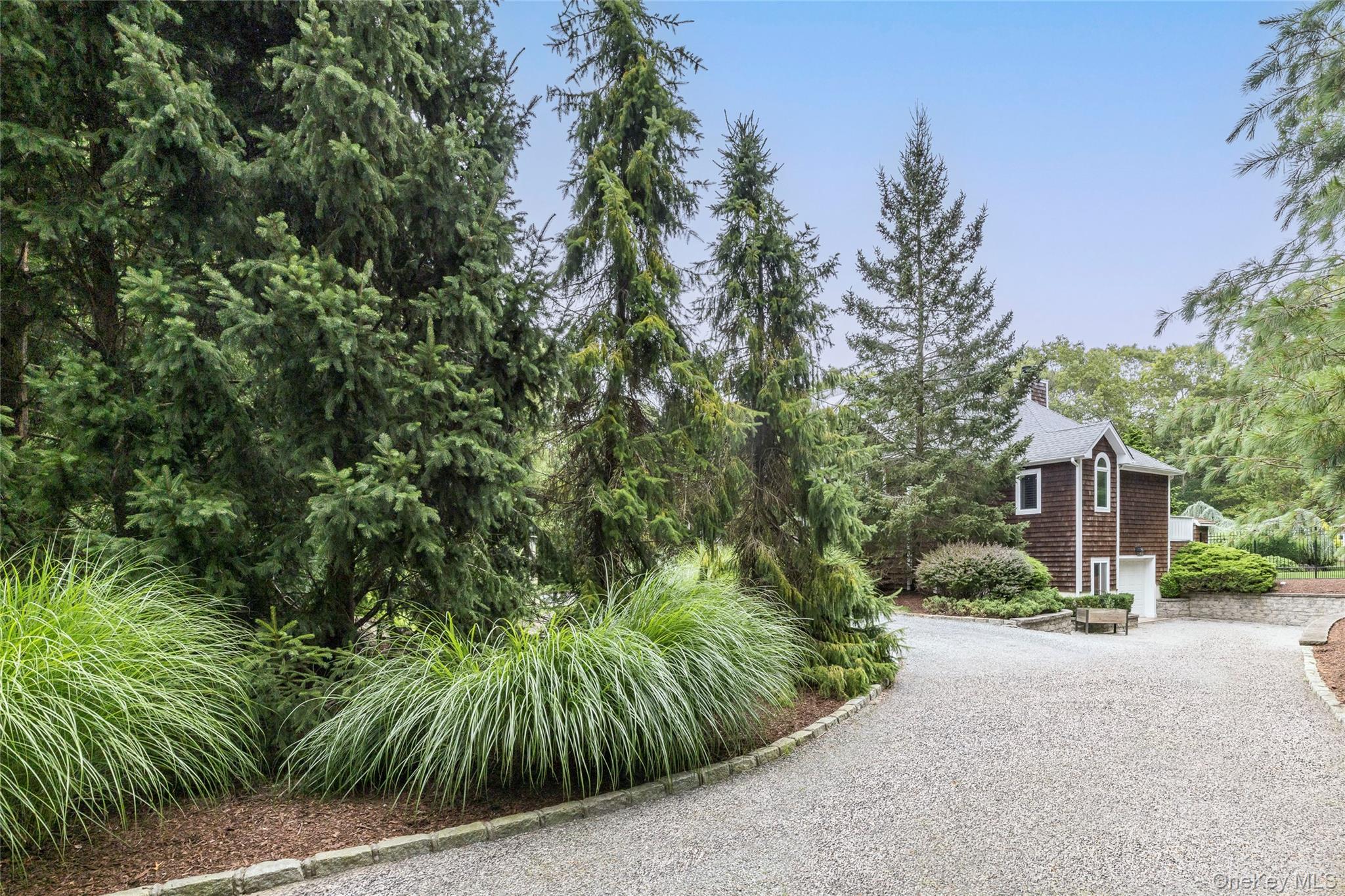 48 Douglas Court, Hampton Bays, NY 11946