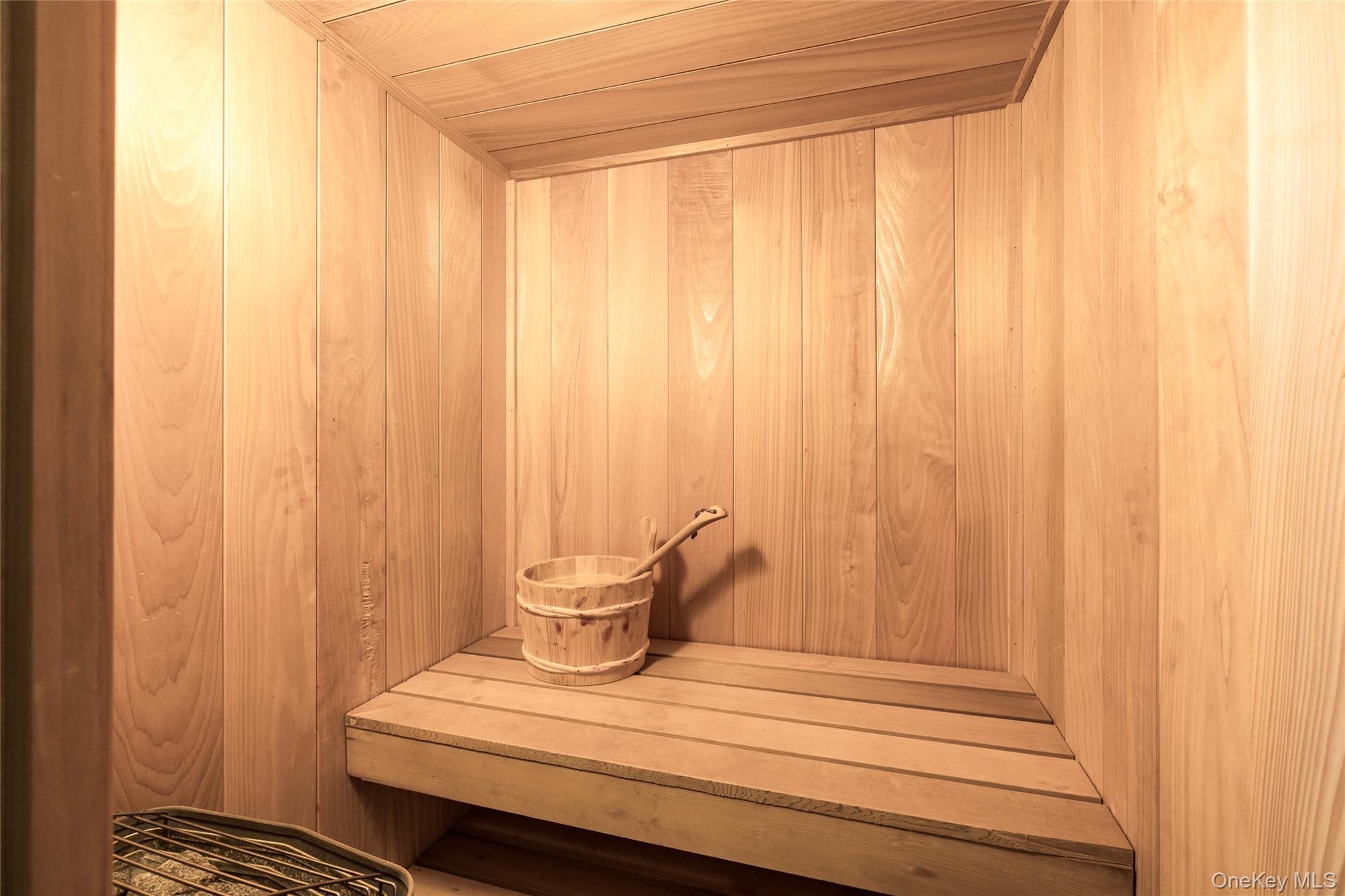 48 Douglas Court, Hampton Bays, NY 11946