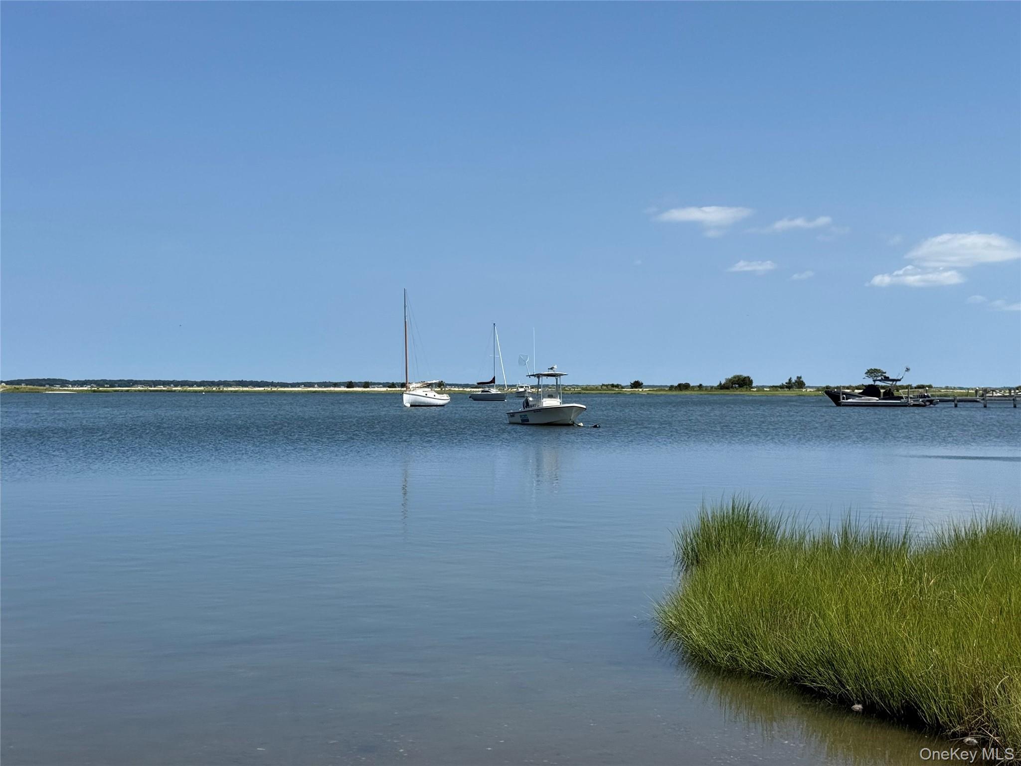 48 Douglas Court, Hampton Bays, NY 11946