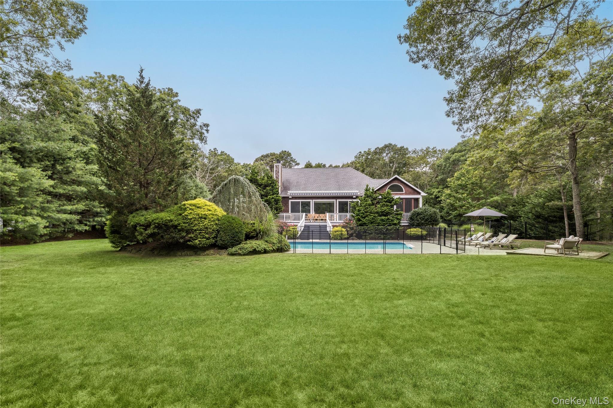 48 Douglas Court, Hampton Bays, NY 11946