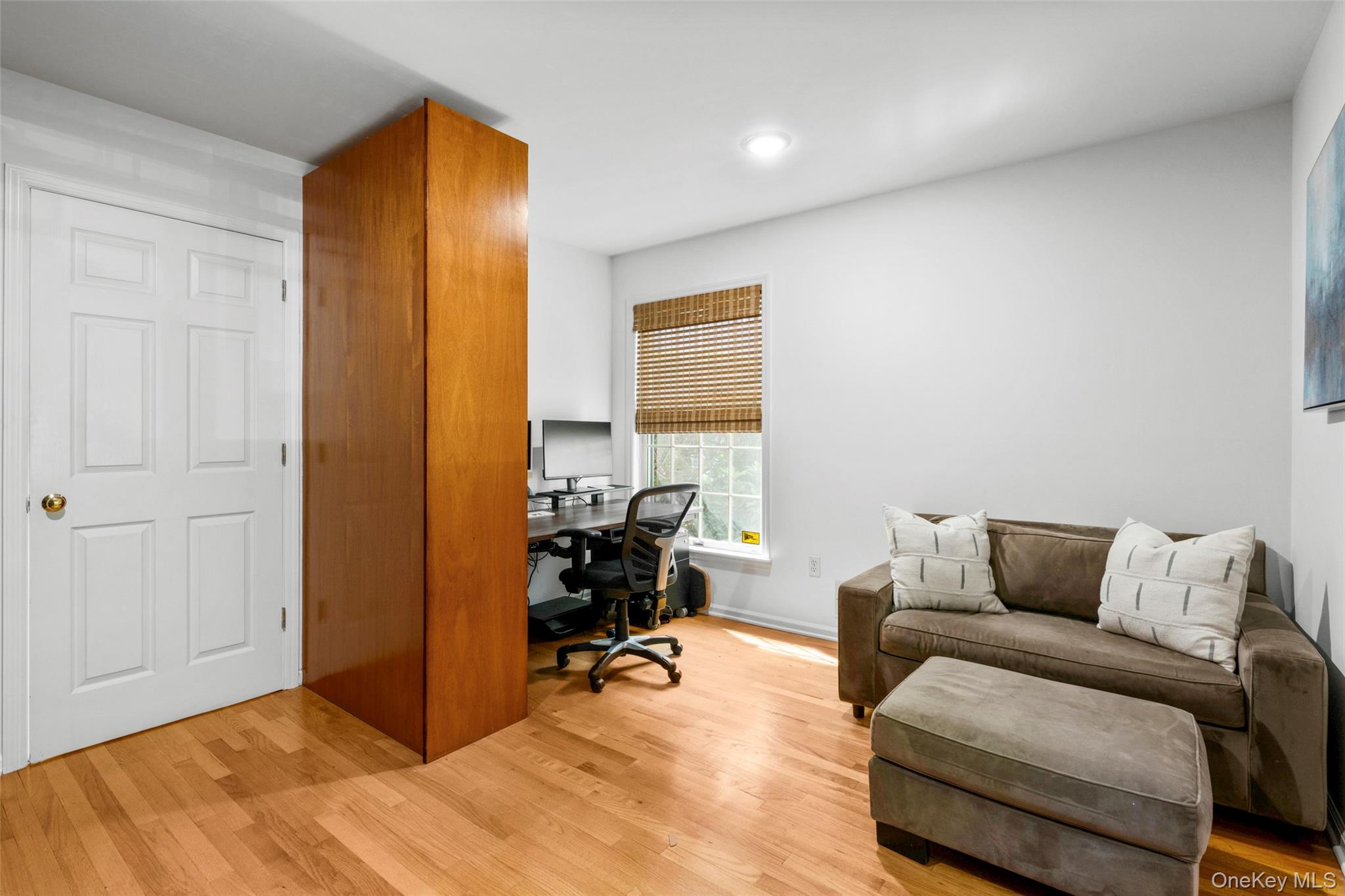 11 Cambridge Court, Larchmont, NY 10538