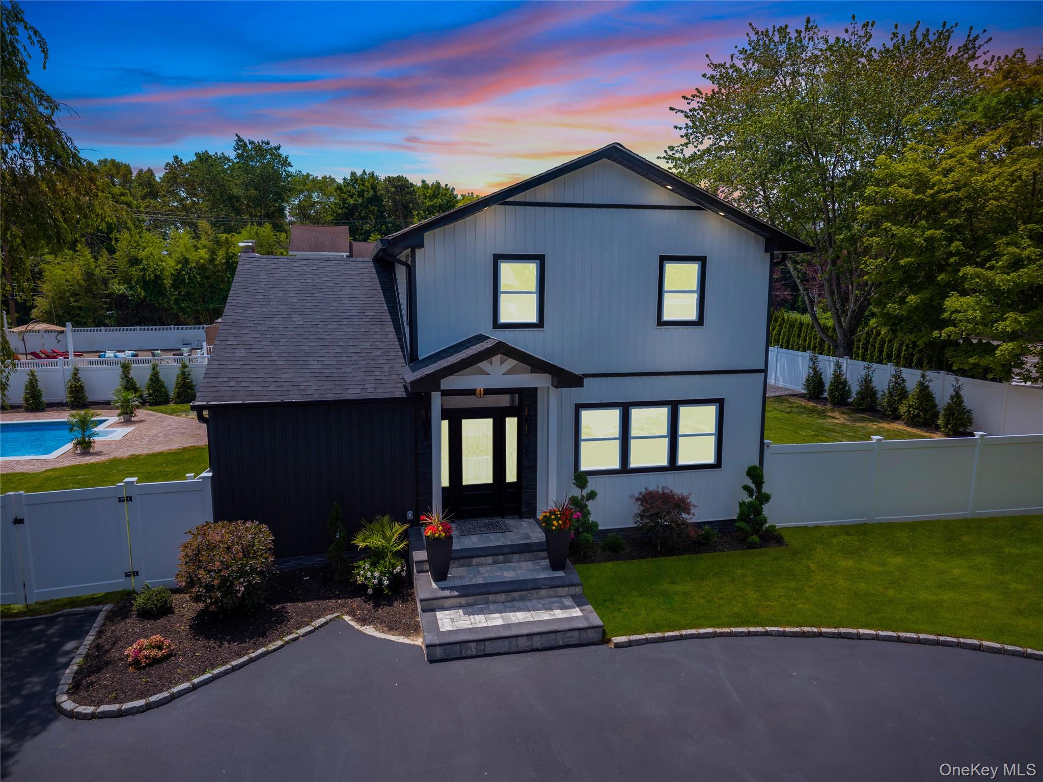 2 Polo Street, Dix Hills, NY 11746