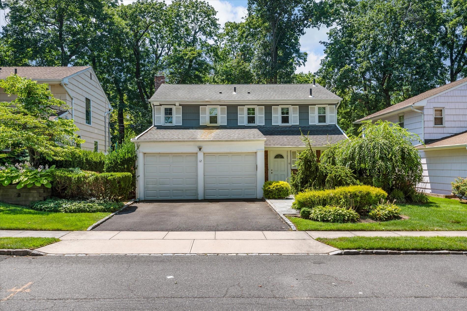 12 Meryl Lane, Great Neck, NY 11024
