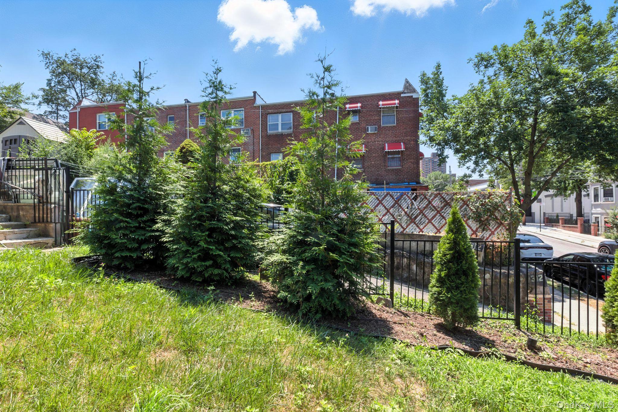 3312 Barker Avenue, Bronx, NY 10467