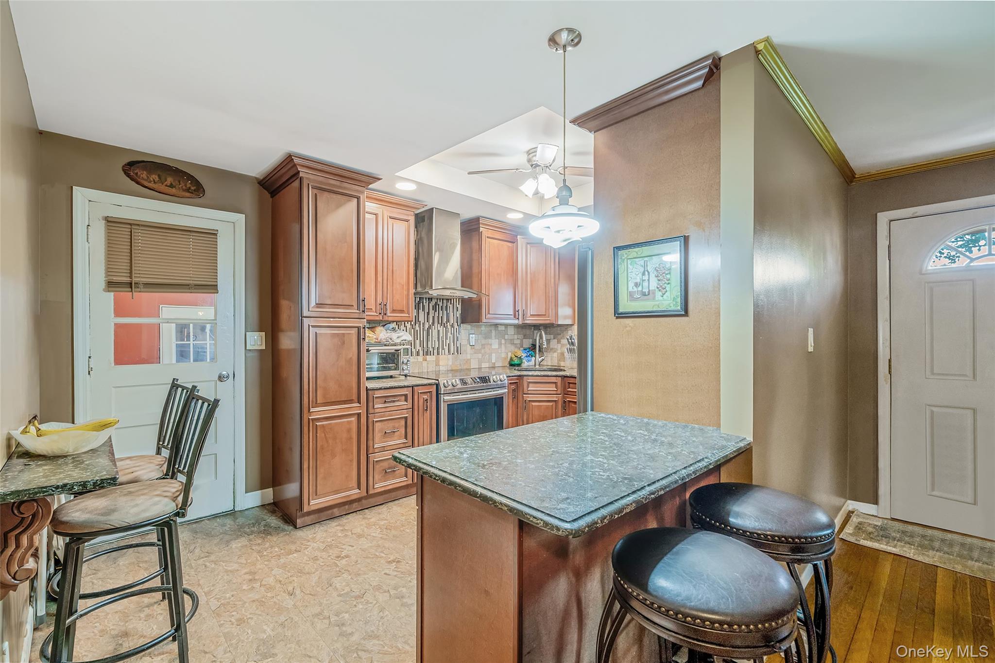 47 Prospect Place, Deer Park, NY 11729